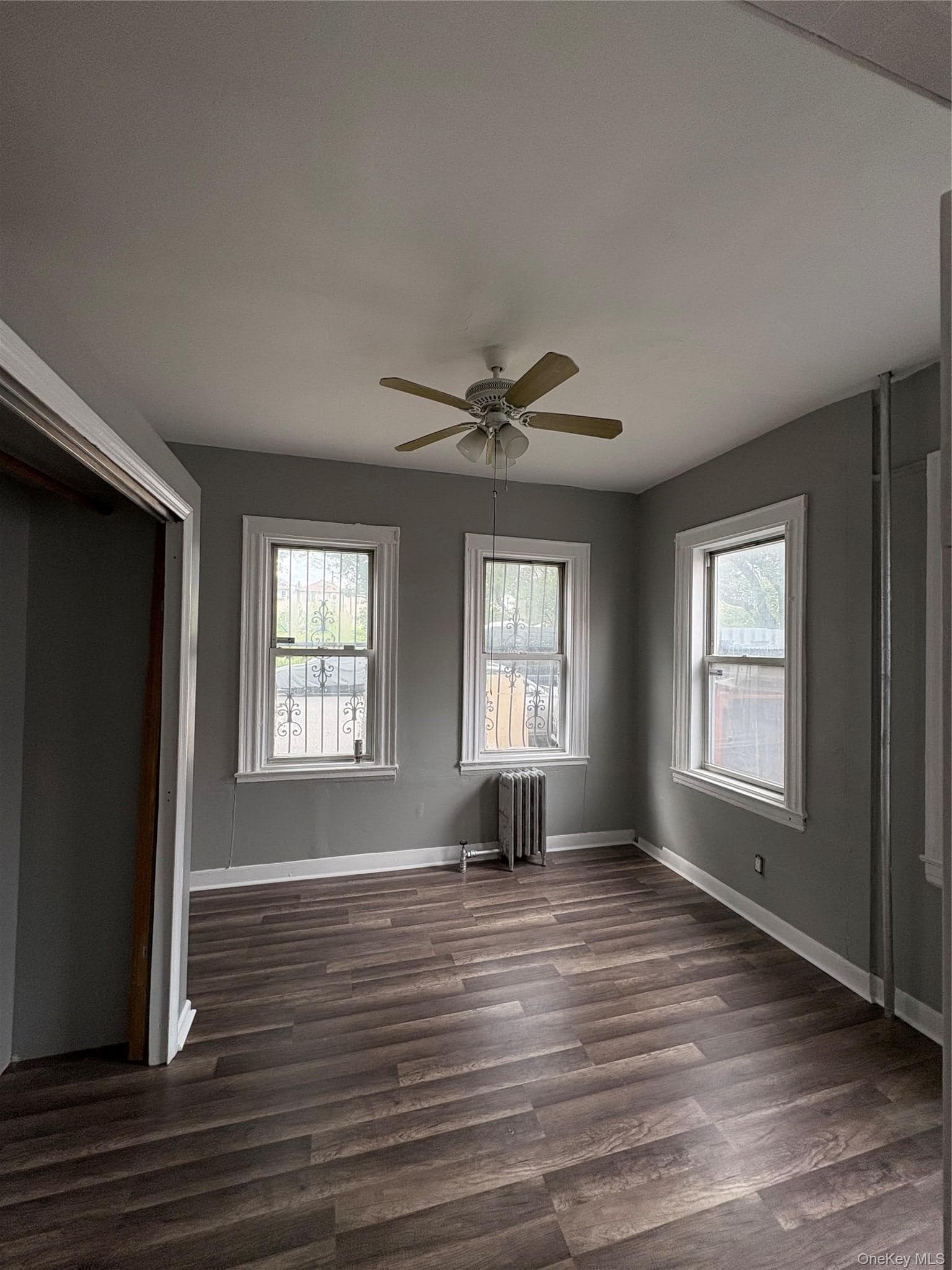 1011 Hemlock Street thumbnail 2