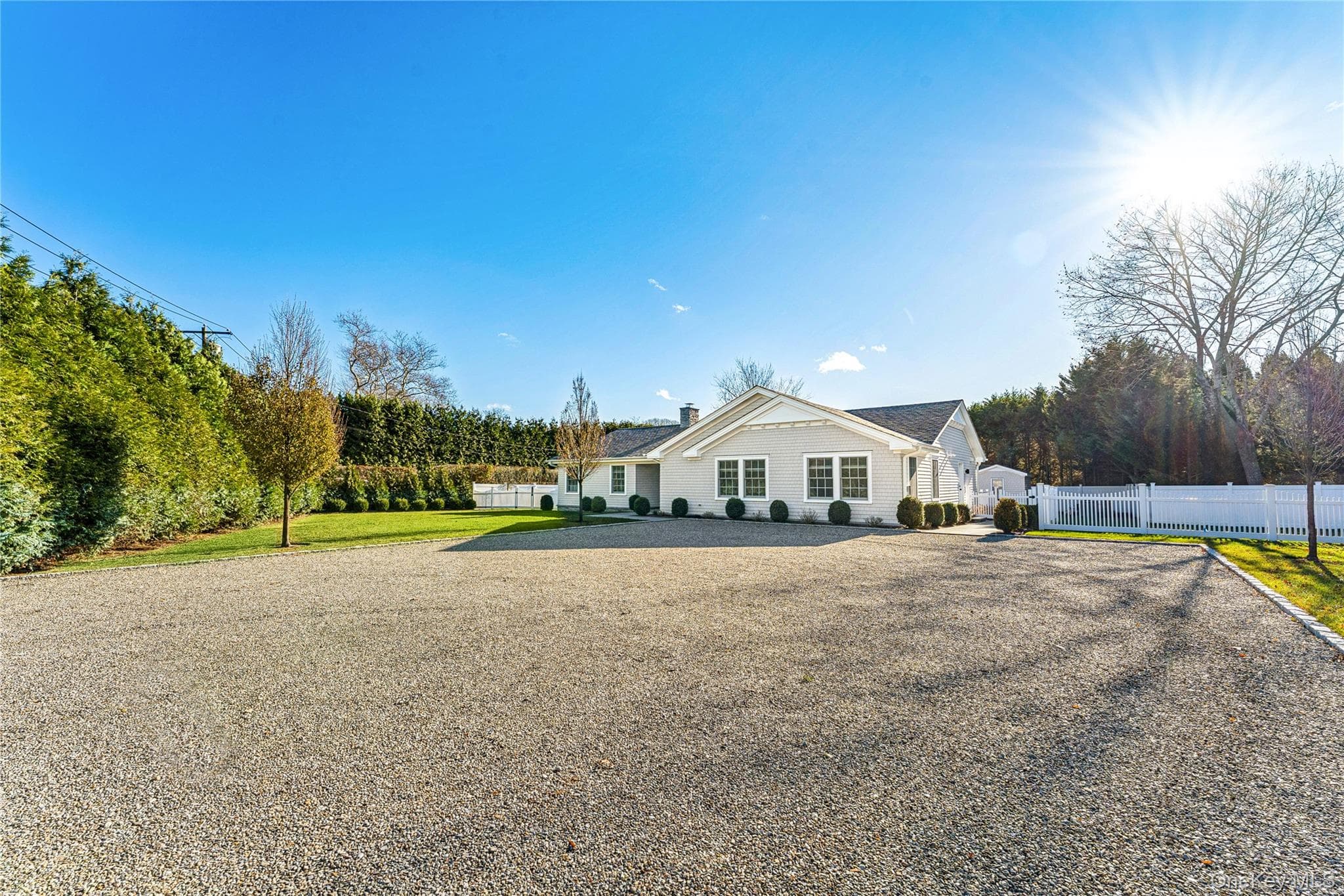 275 Mill Road photo 1