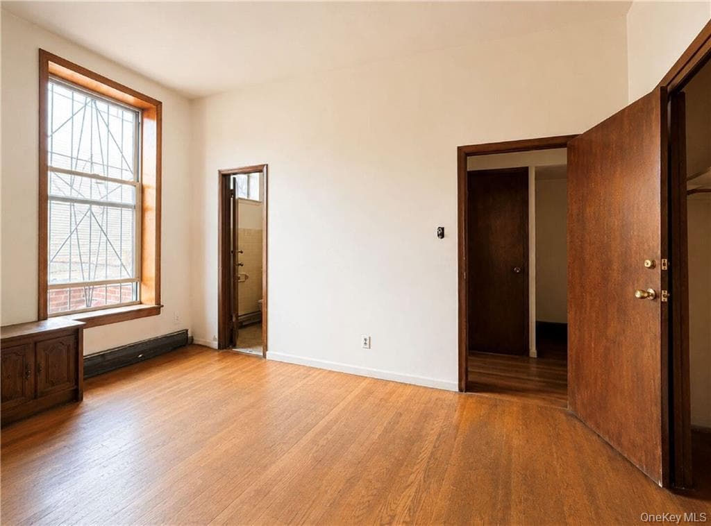 104 Albany Avenue thumbnail 9