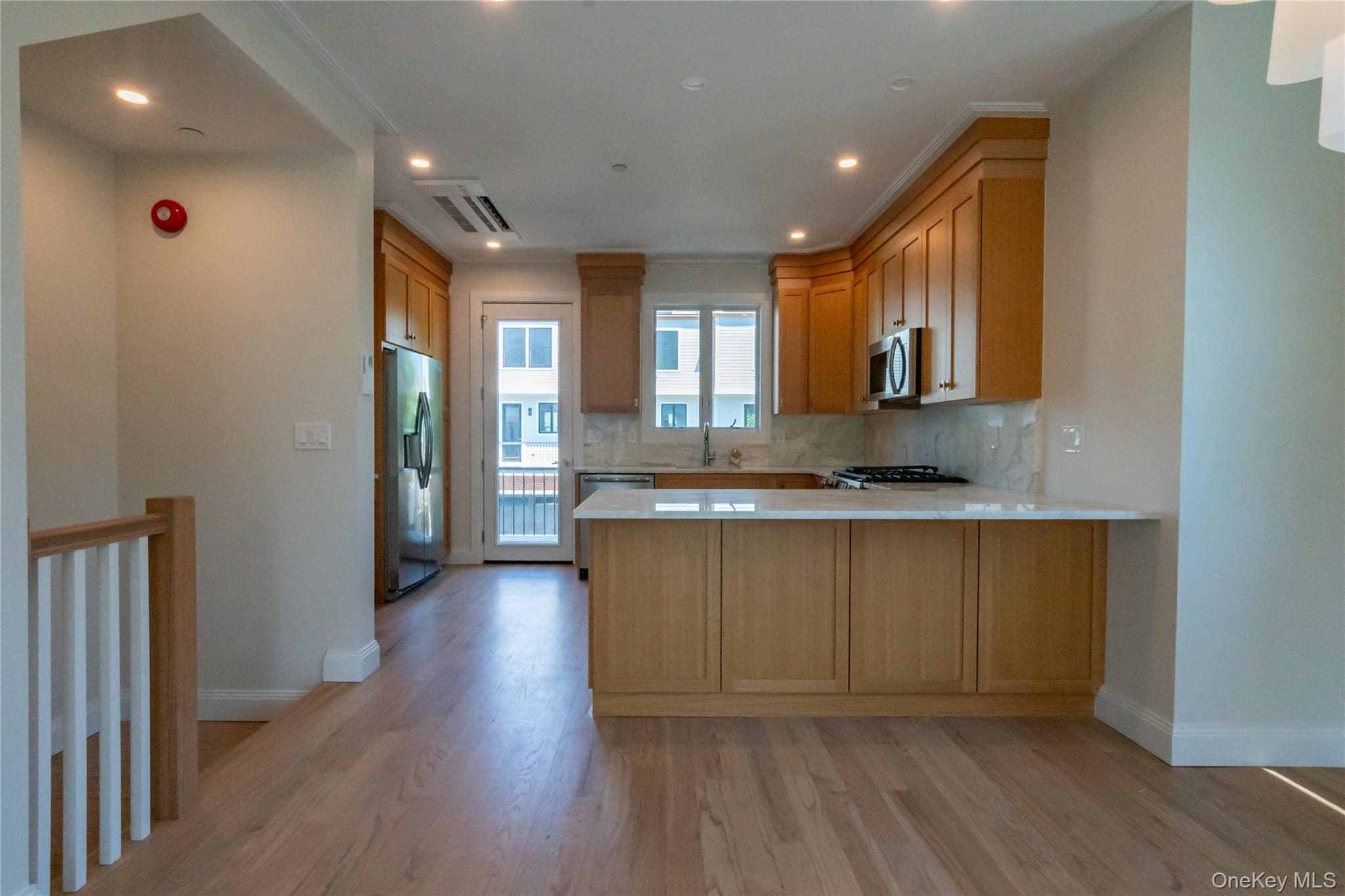 30 Andrews Lane thumbnail 7
