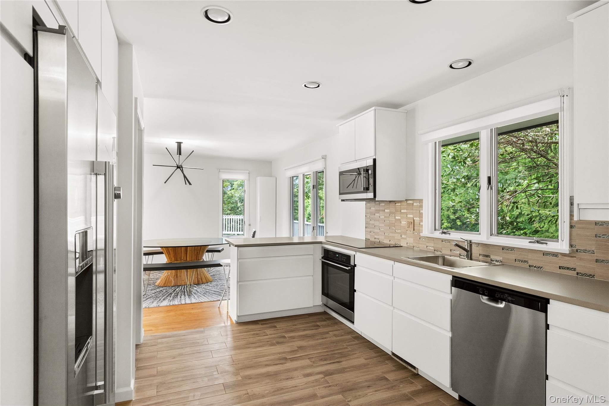 422 Montauk Highway thumbnail 8