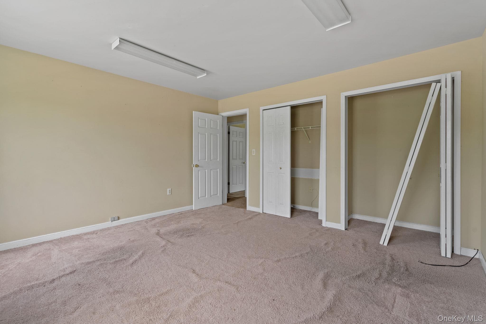 2300 State Route 208 State Route 208 Unit: 2288 & 2290 thumbnail 16