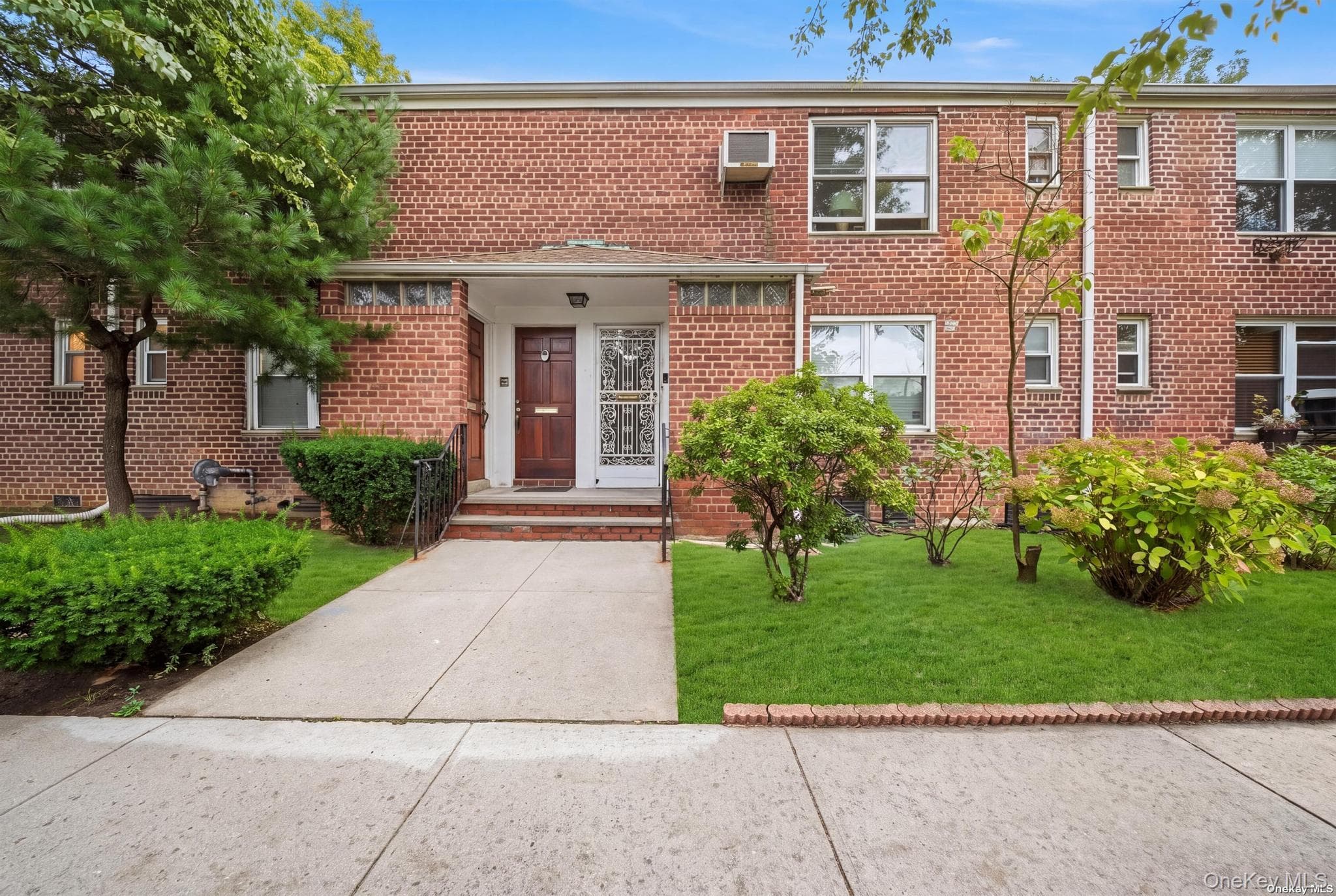 195-02 39th Avenue Unit: 2, Flushing