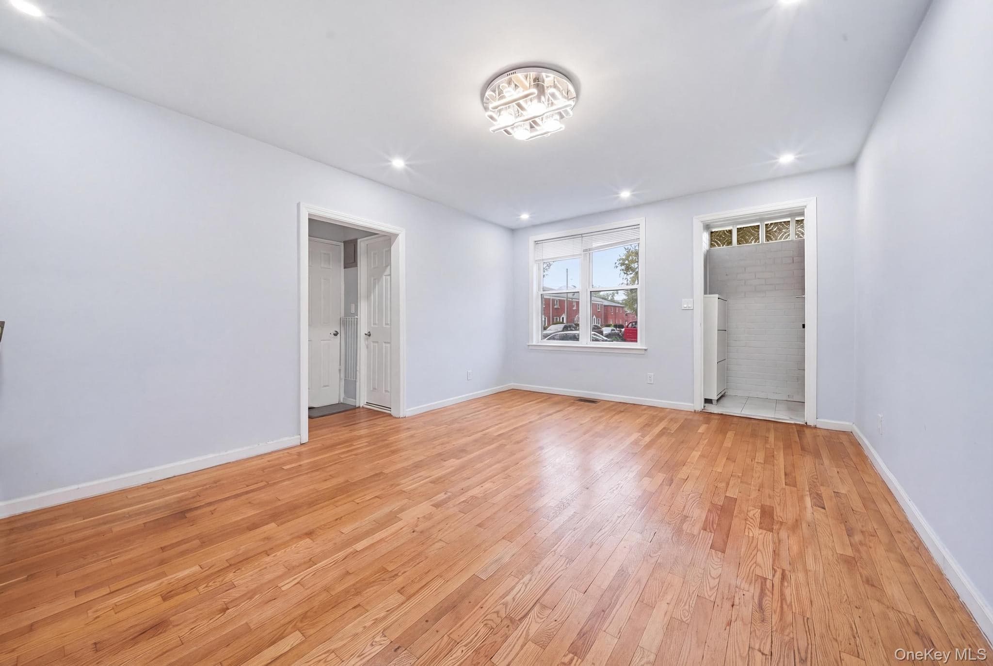 195-02 39th Avenue Unit: 2 thumbnail 3