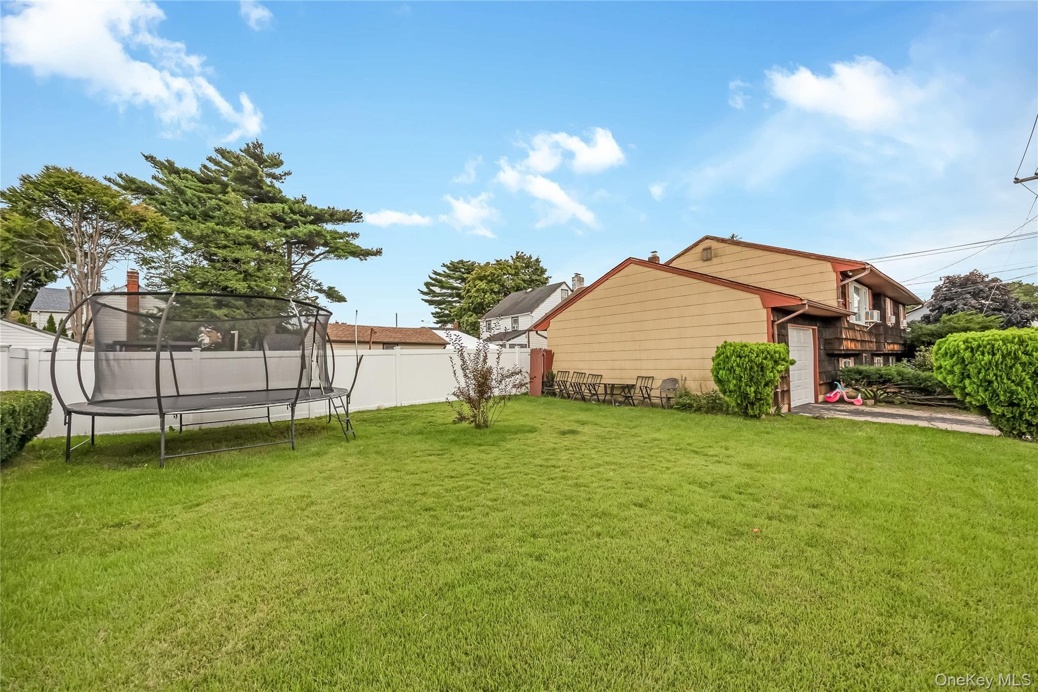150 Holly Avenue thumbnail 2