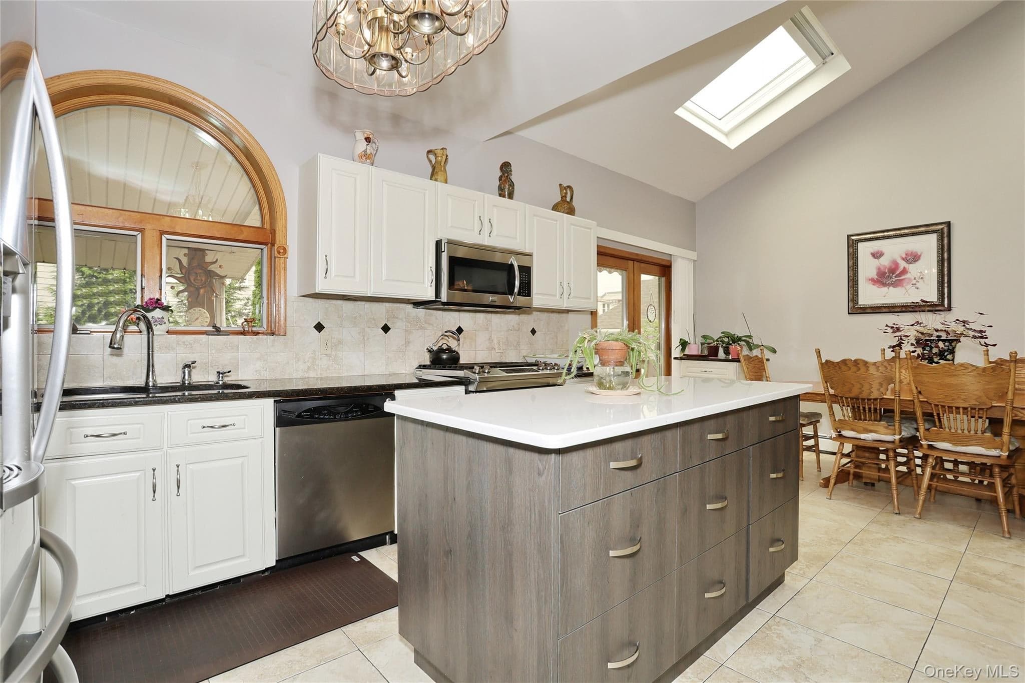 2 Westend Avenue thumbnail 9