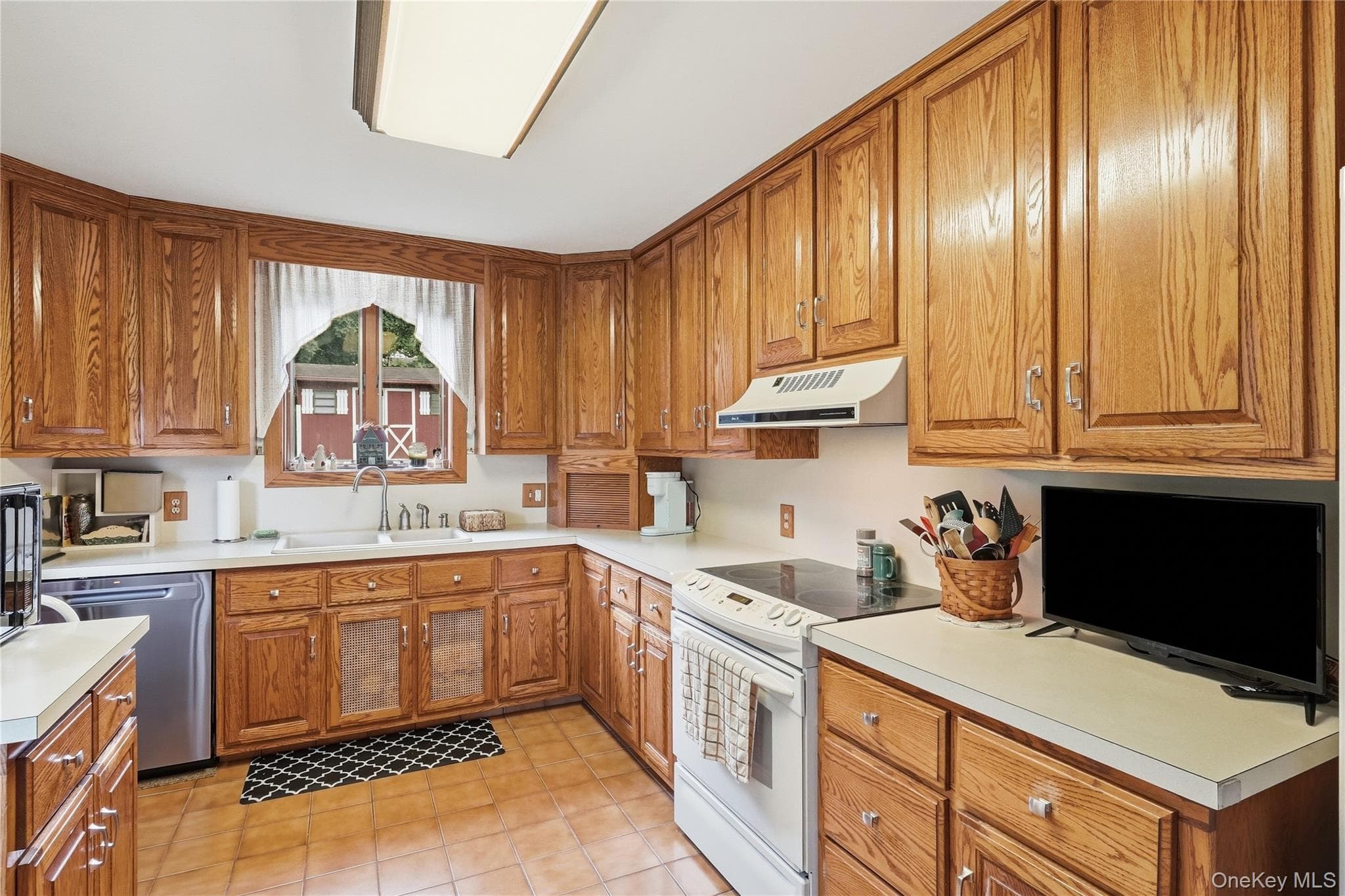 25 E Willow Street thumbnail 13