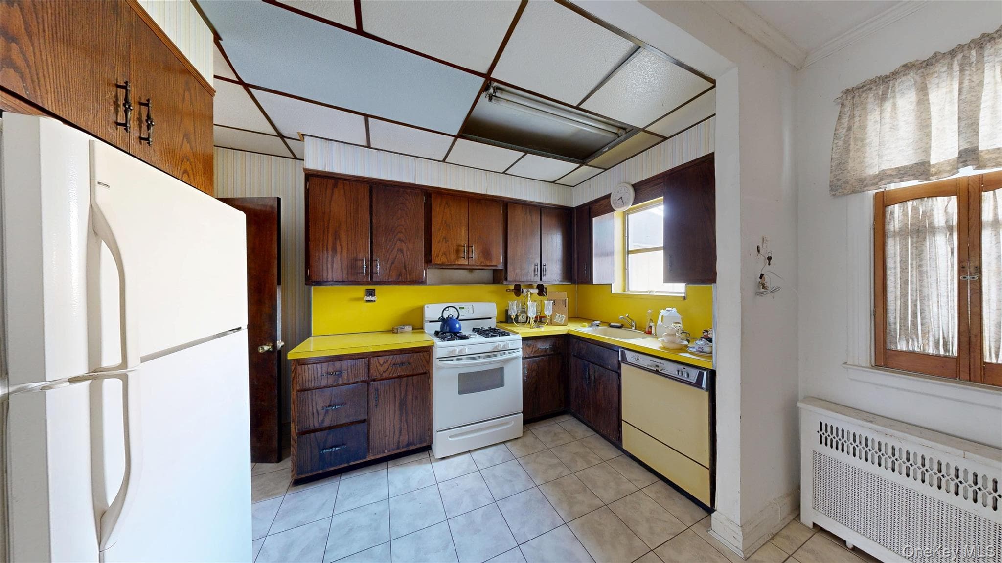 2168 E 28th Street thumbnail 14
