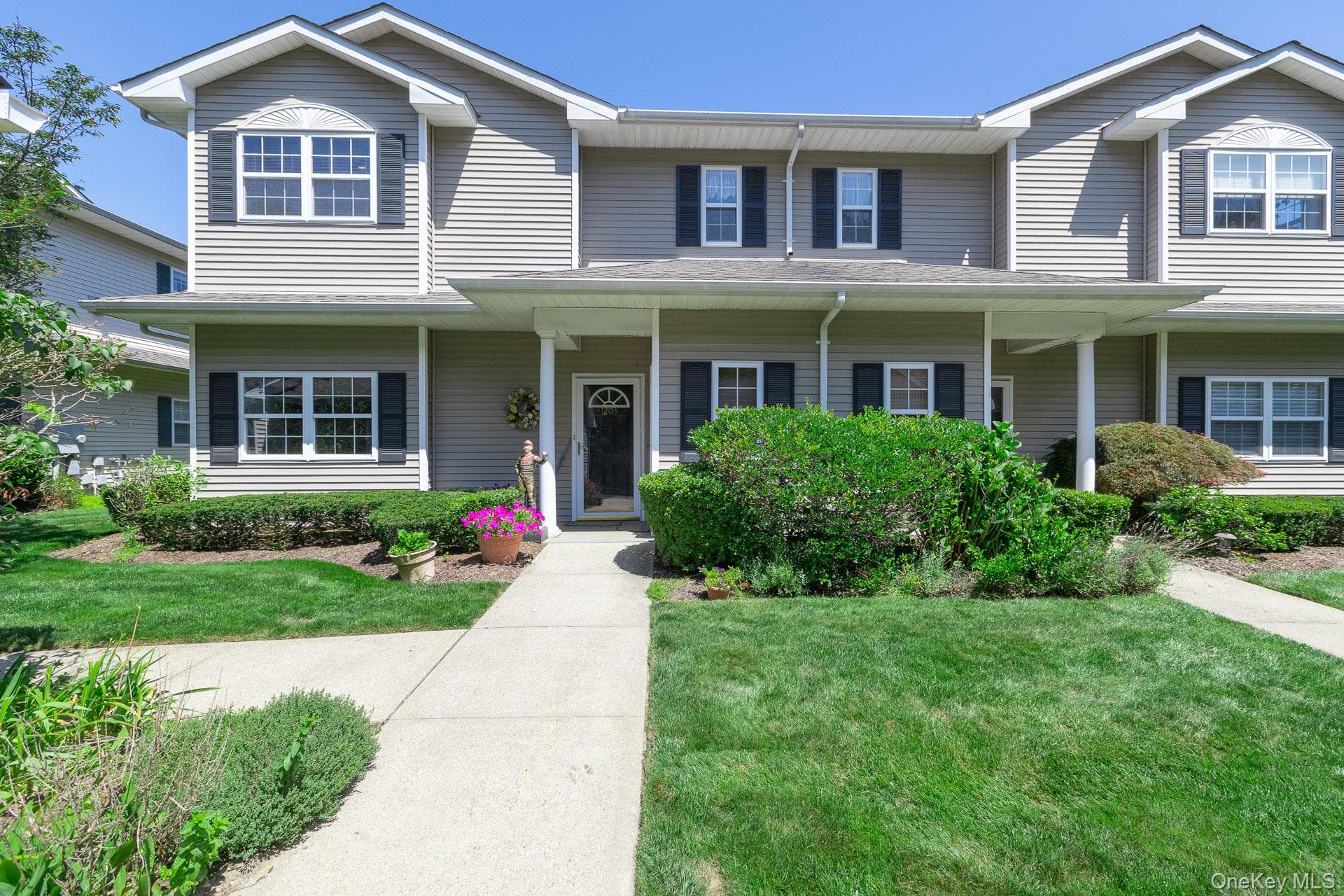 1204 Aerie Way Unit: 1204, East Quogue