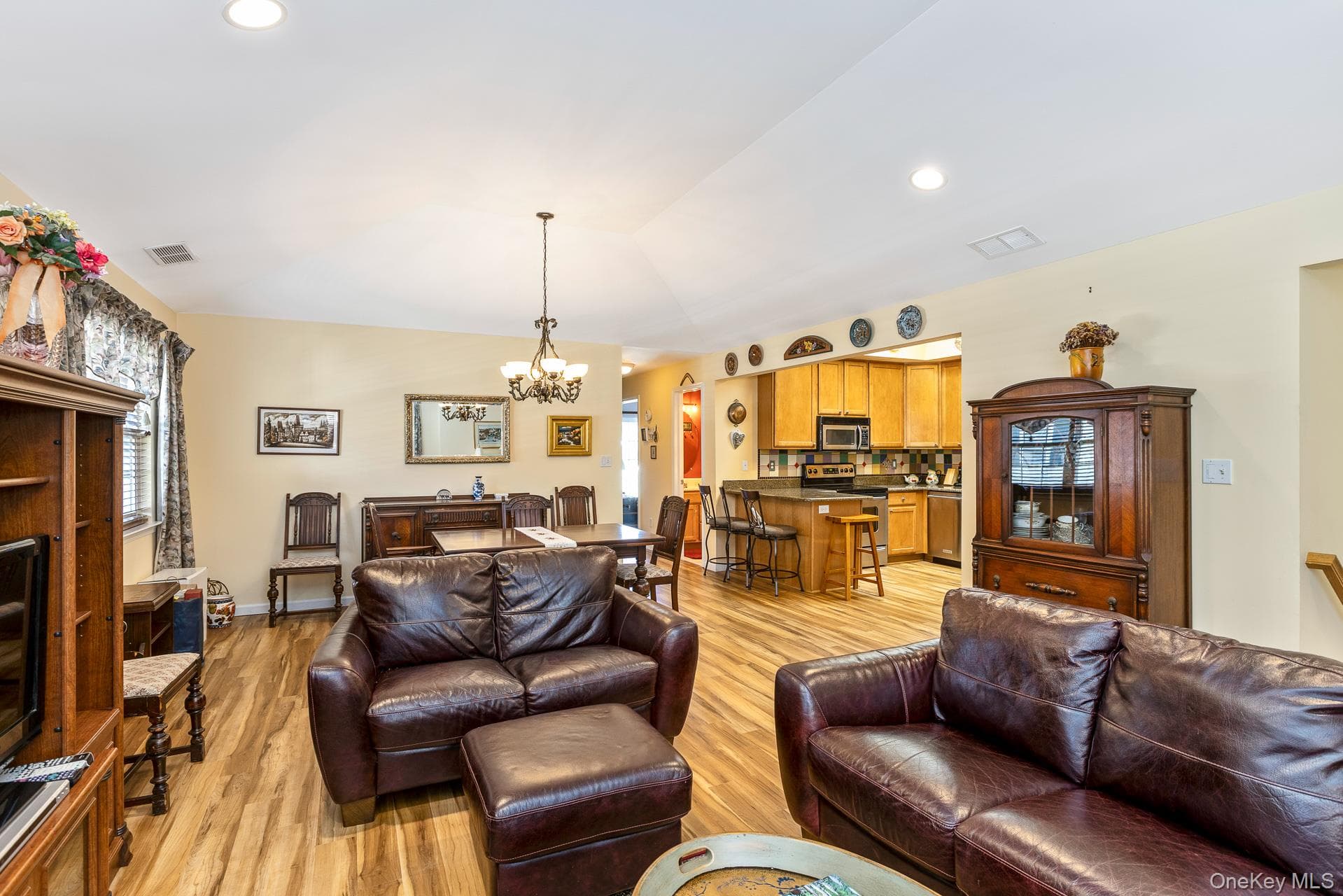 1204 Aerie Way Unit: 1204 thumbnail 4