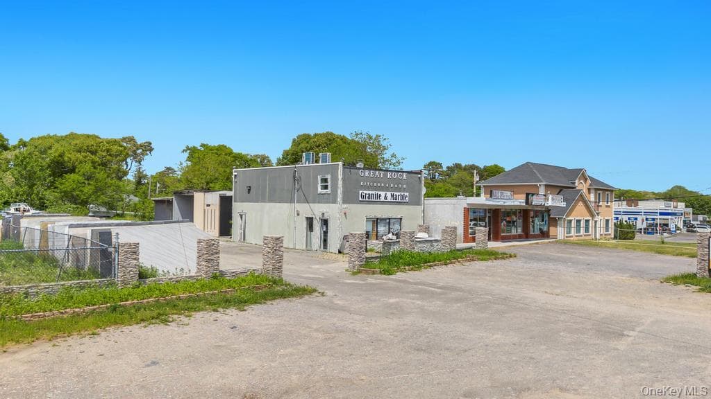 1189 Montauk Highway thumbnail 5