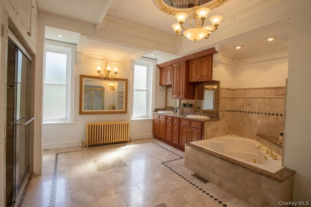 12 Monell Place thumbnail 13