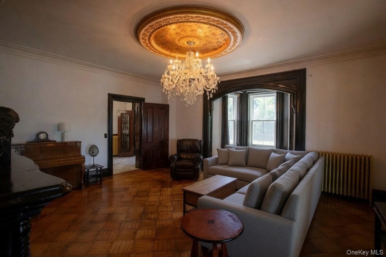 12 Monell Place thumbnail 6