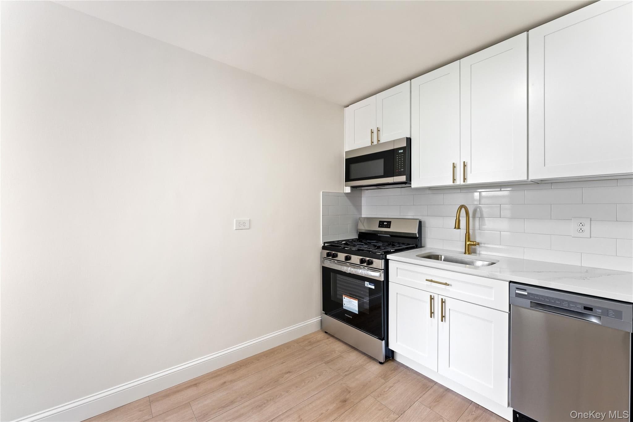 5645 Netherland AVE Unit: 6B thumbnail 10