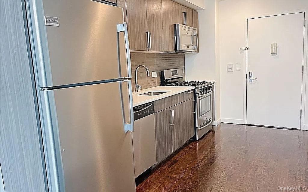 1215 Broadway Unit: 603 thumbnail 2