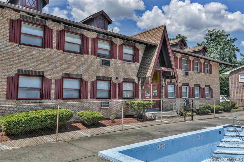 21 Normandy Village Village Unit: 2, Nanuet