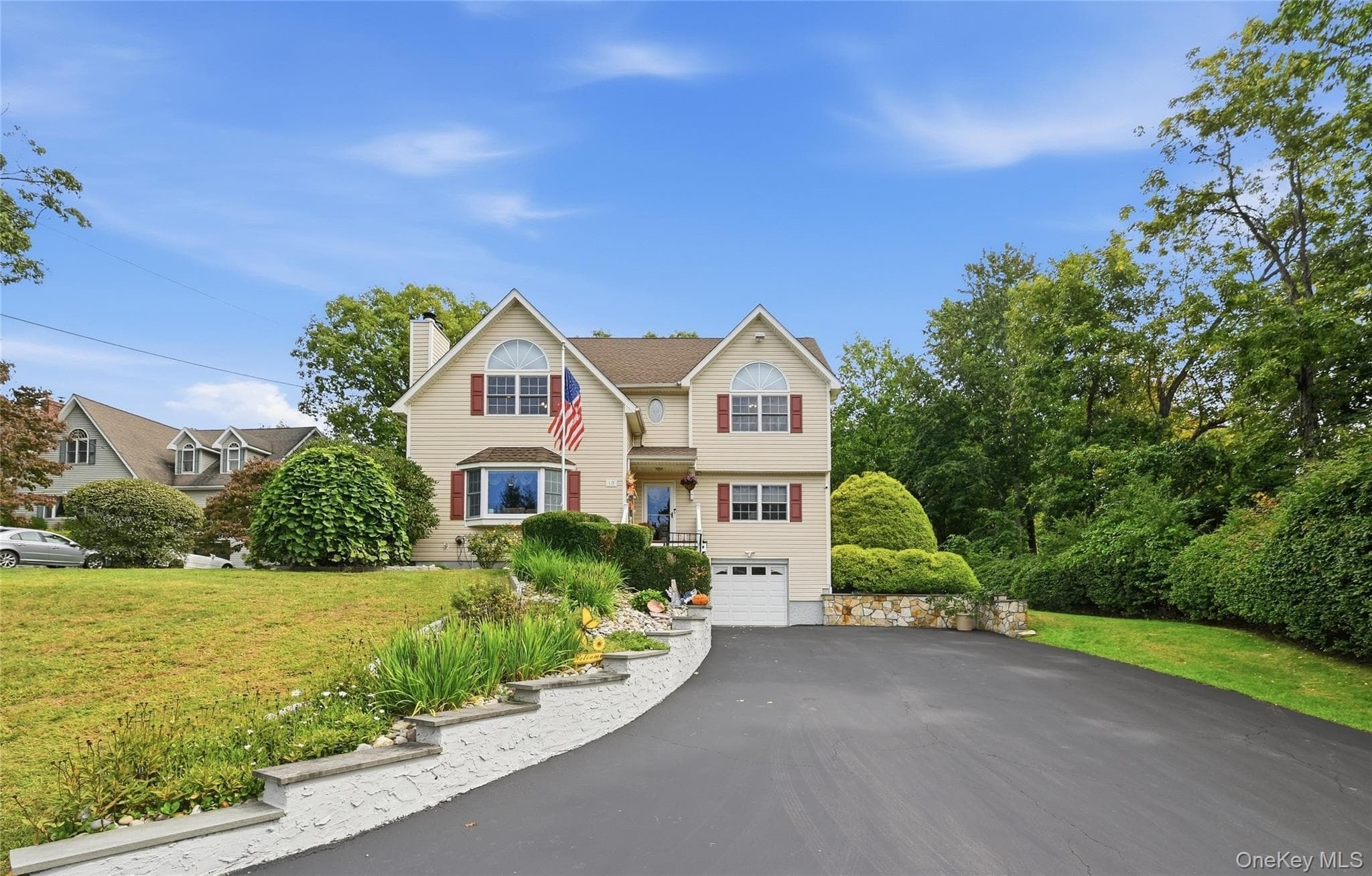 10 Albion Oval, Mahopac