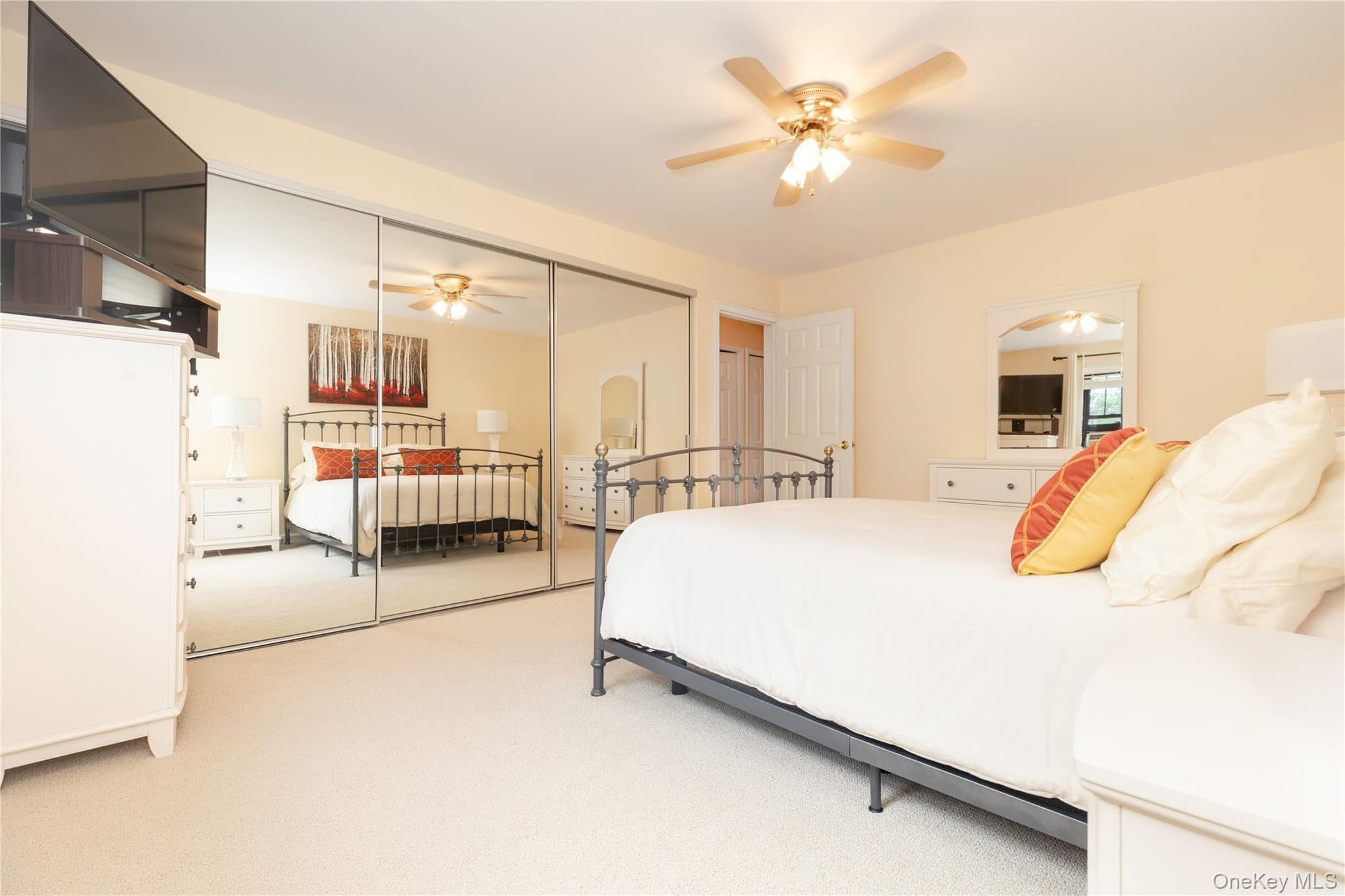 1263 California Road Unit: 2R thumbnail 16