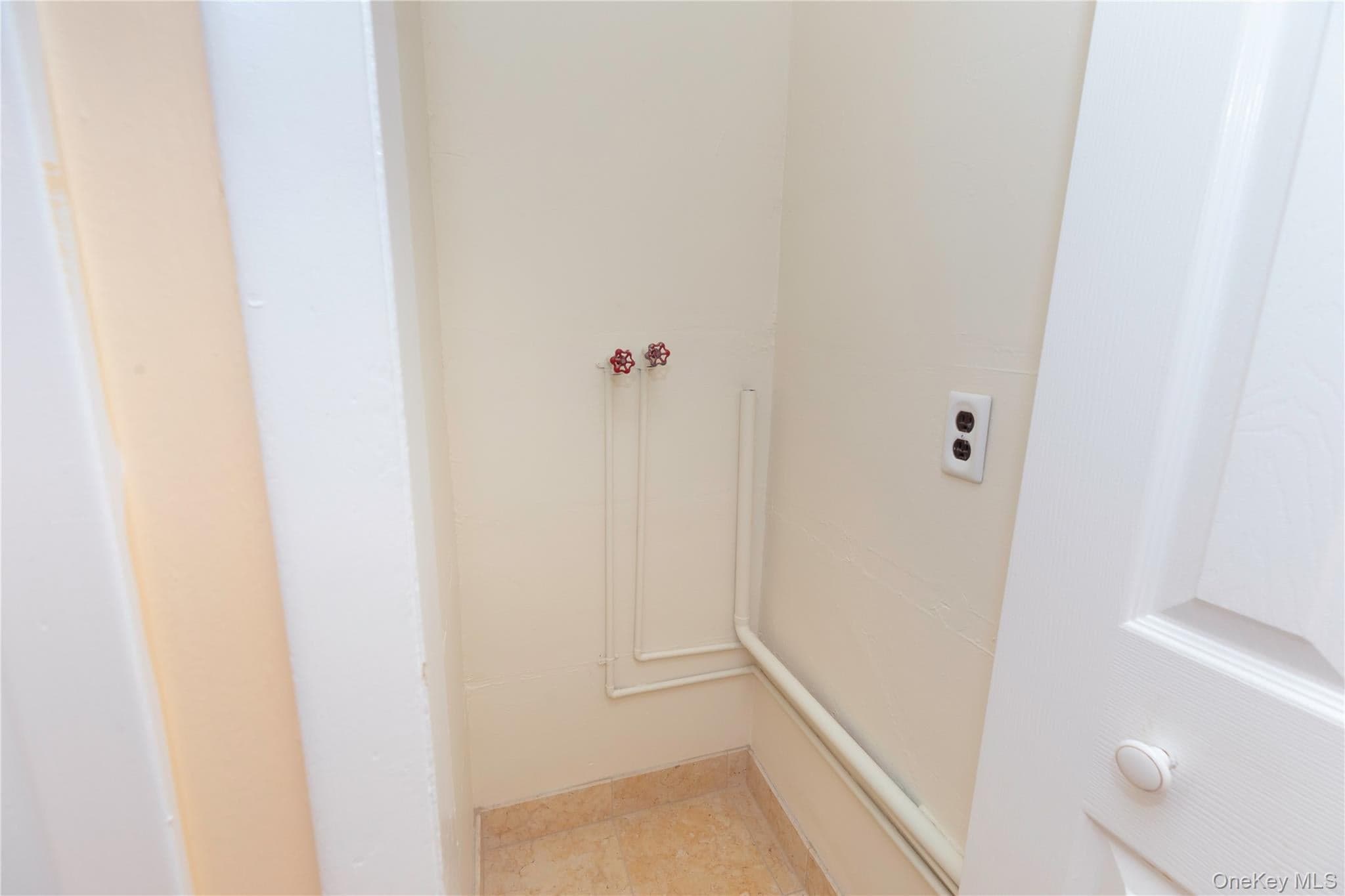 1263 California Road Unit: 2R thumbnail 23