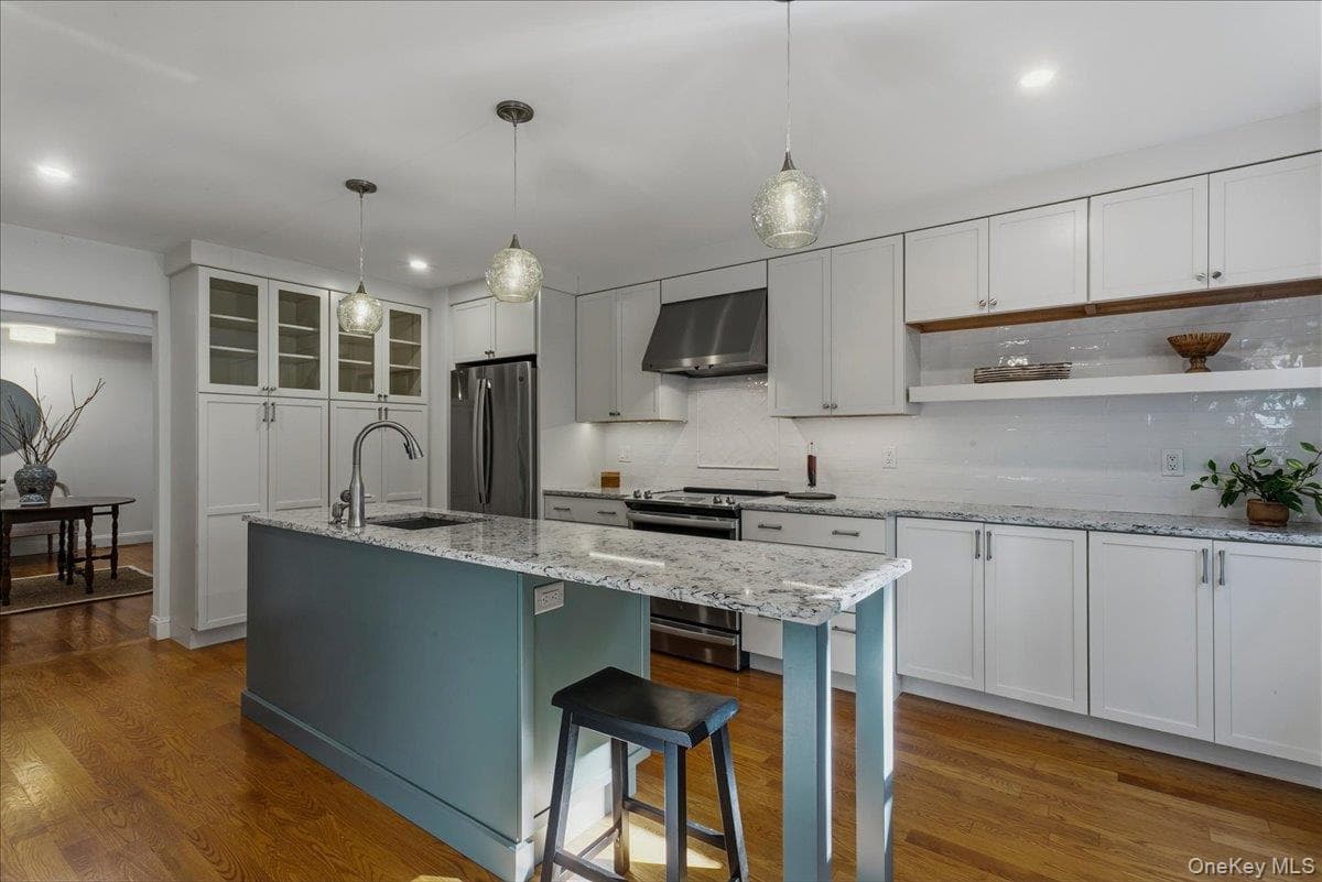 15 Guilford Circle thumbnail 11