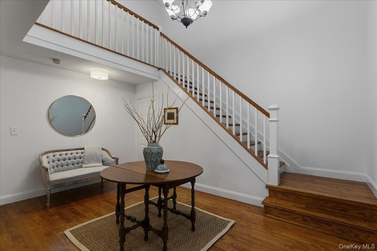 15 Guilford Circle thumbnail 4