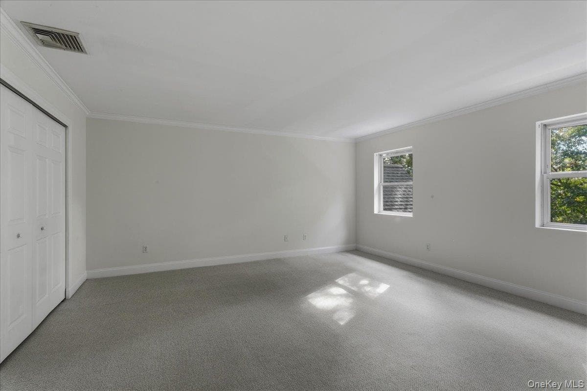 15 Guilford Circle thumbnail 17