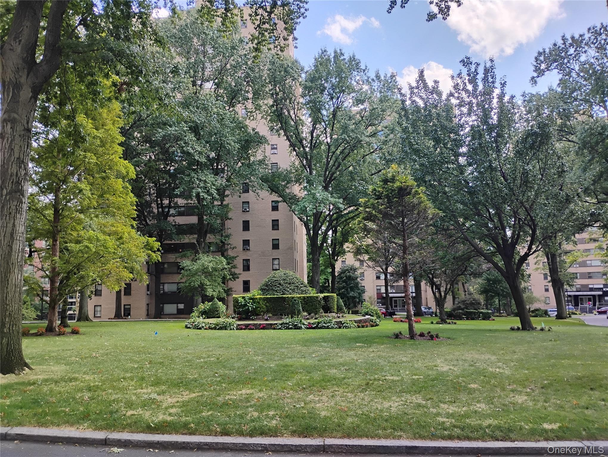 5 Fordham Hill Oval Unit: 9A thumbnail 21