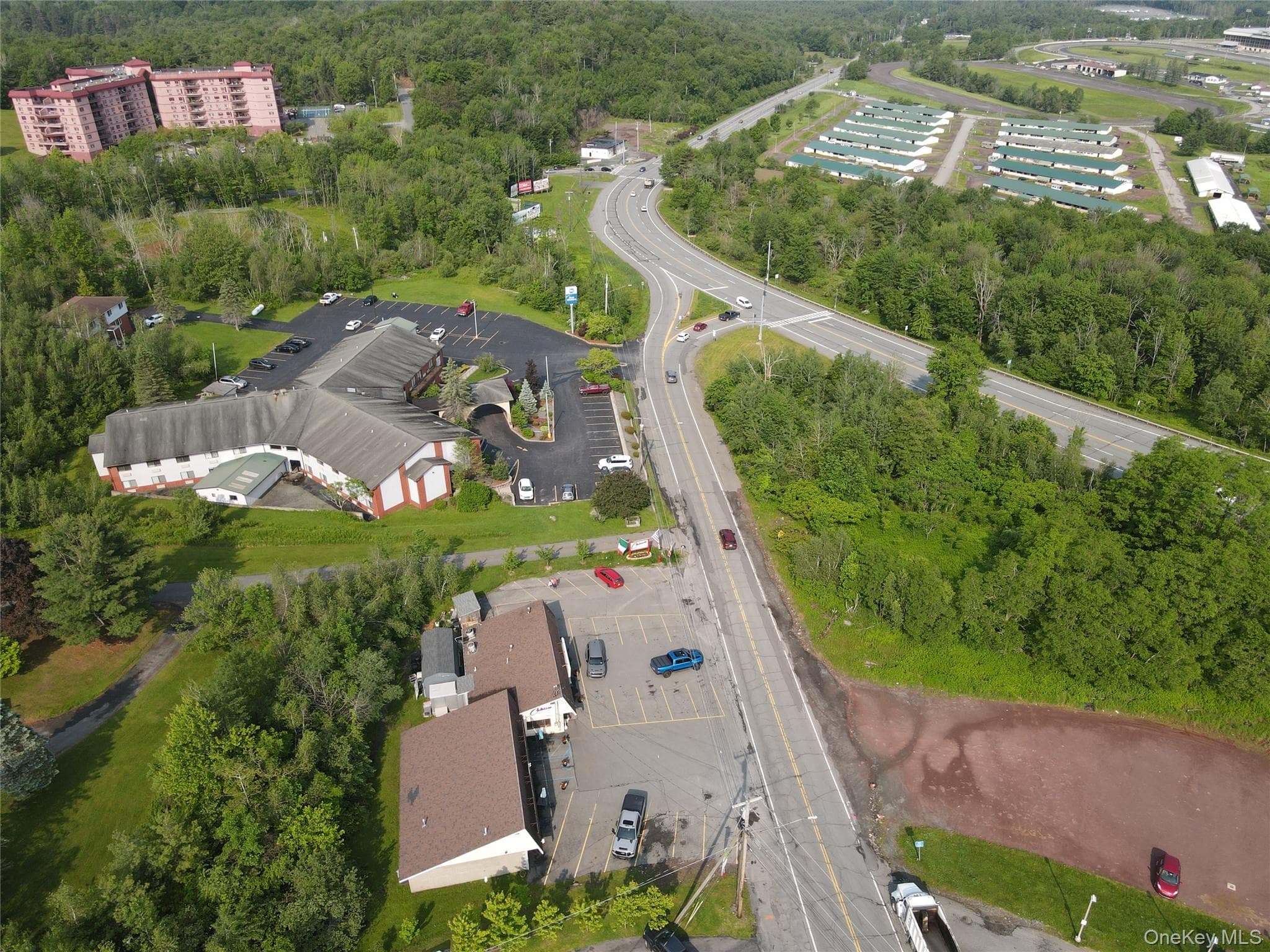 28 Raceway Road thumbnail 15