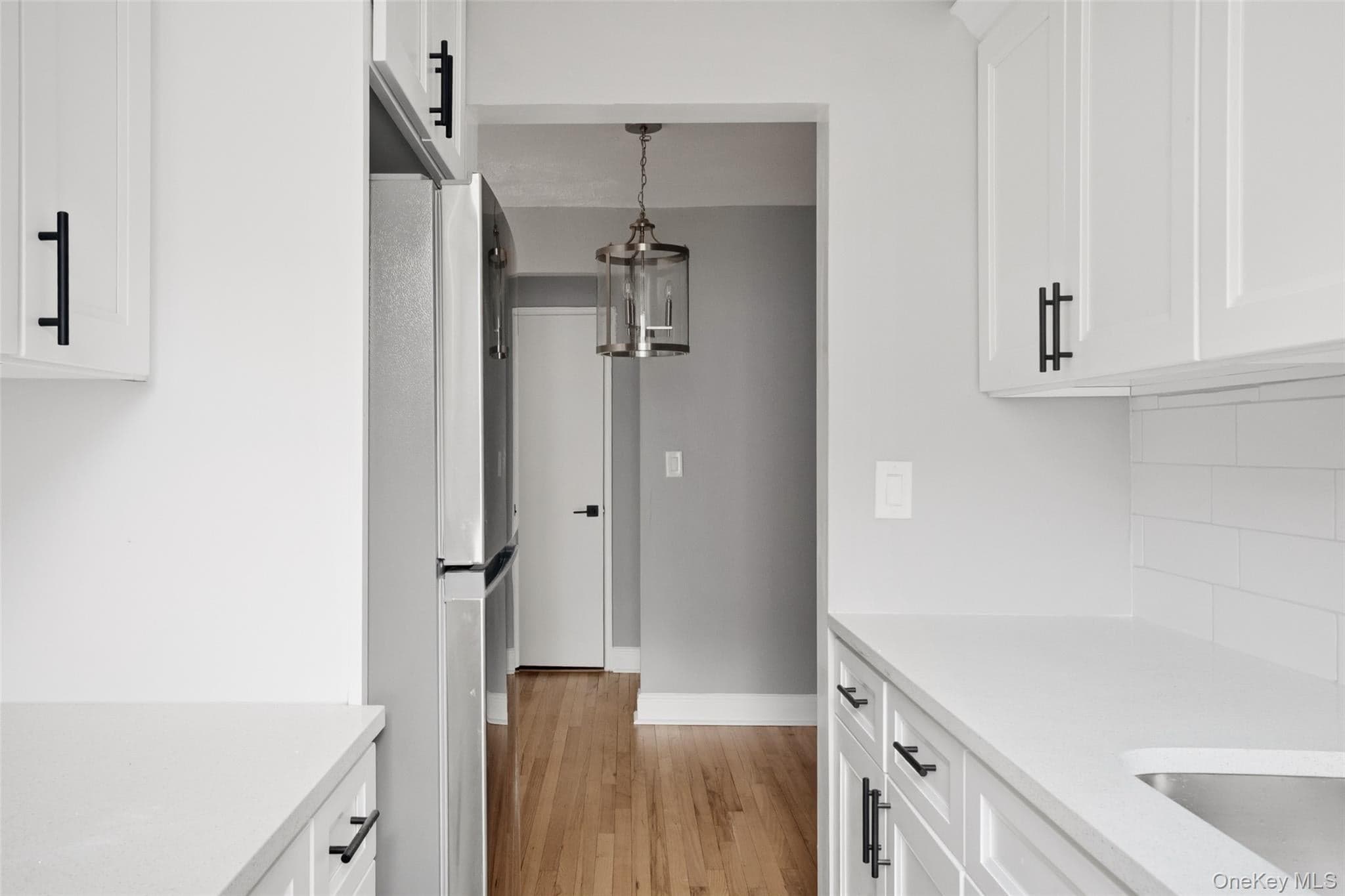 134 Ravine Avenue Unit: 3B thumbnail 3