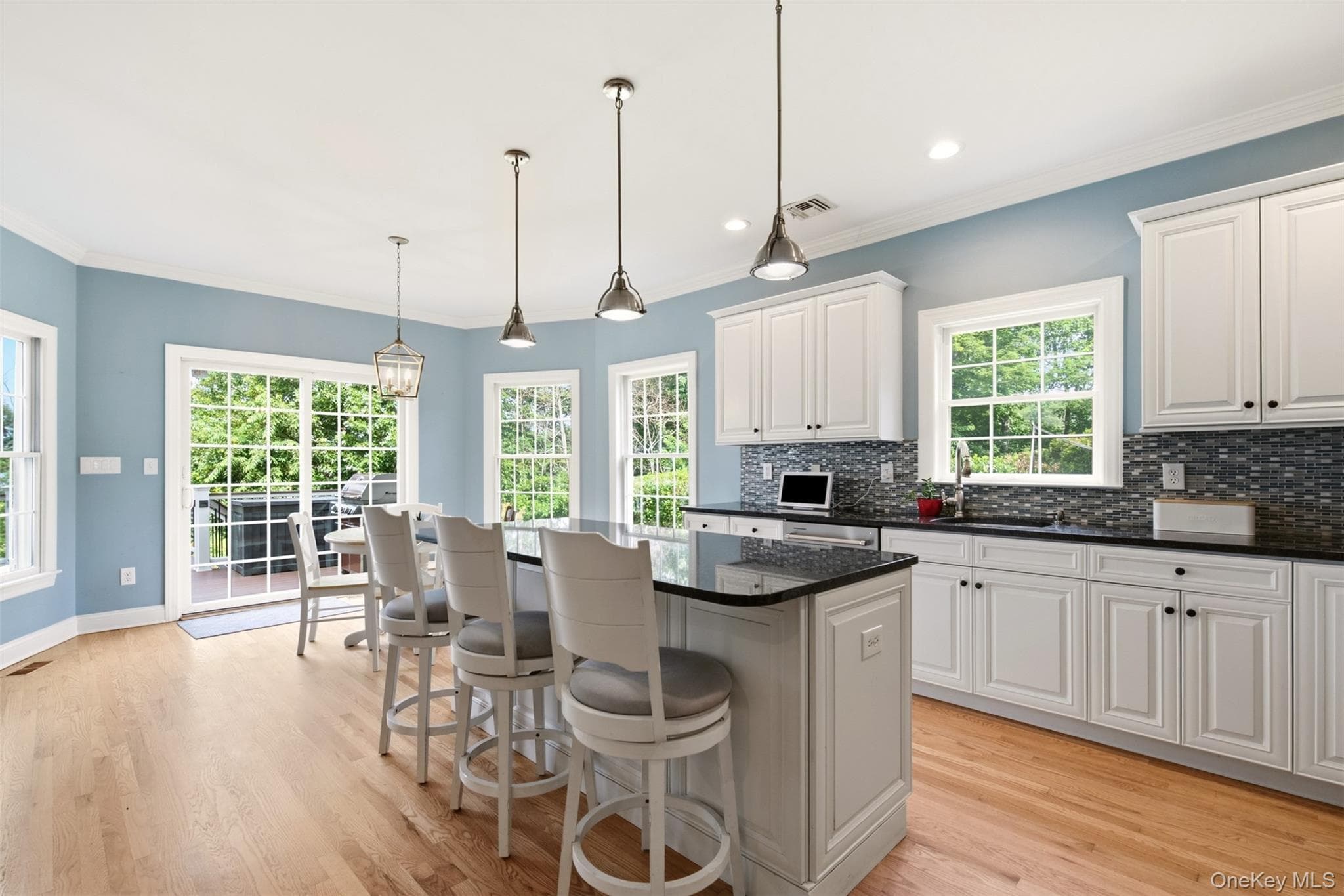 114 Eatons Neck Road thumbnail 10