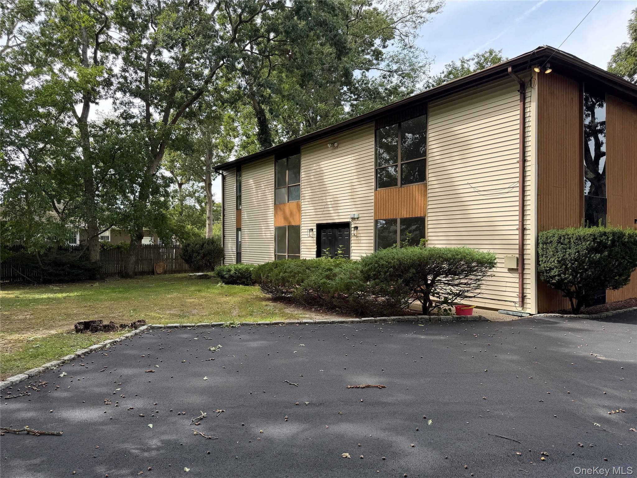 112 Hillside Road thumbnail 3