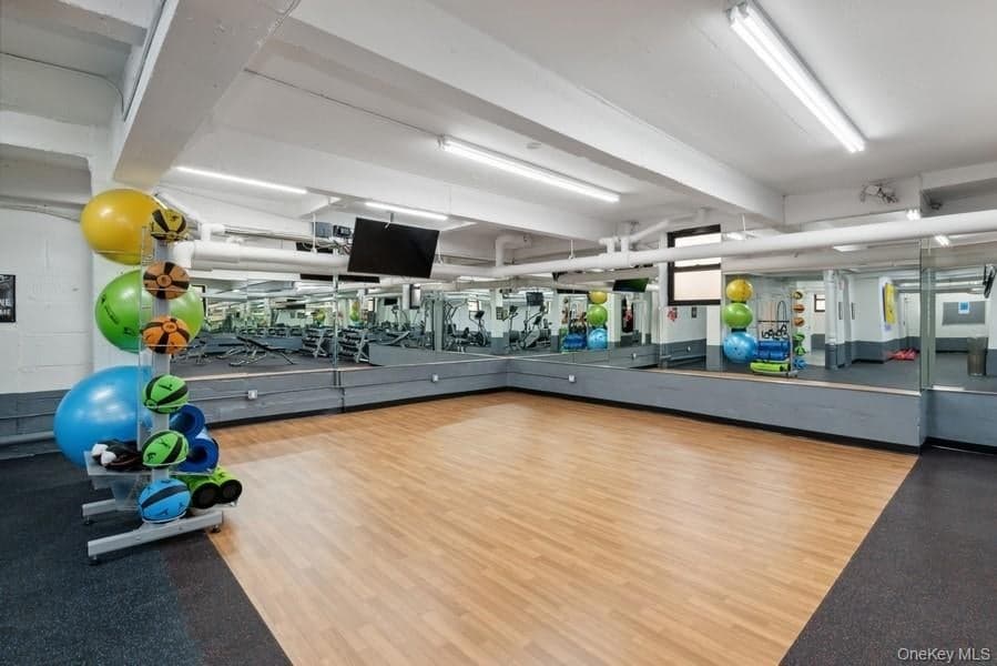 33-24 91st Street Unit: 5N thumbnail 21