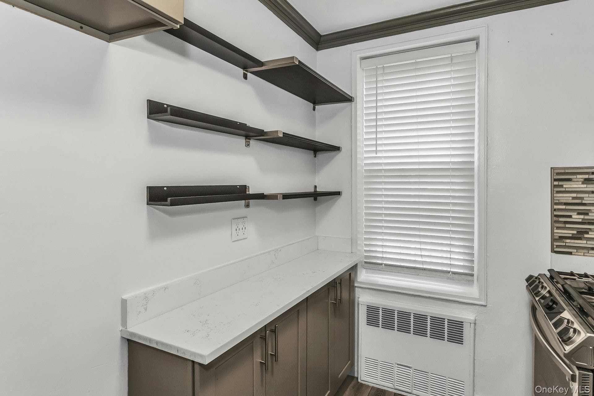 33-24 91st Street Unit: 5N thumbnail 3