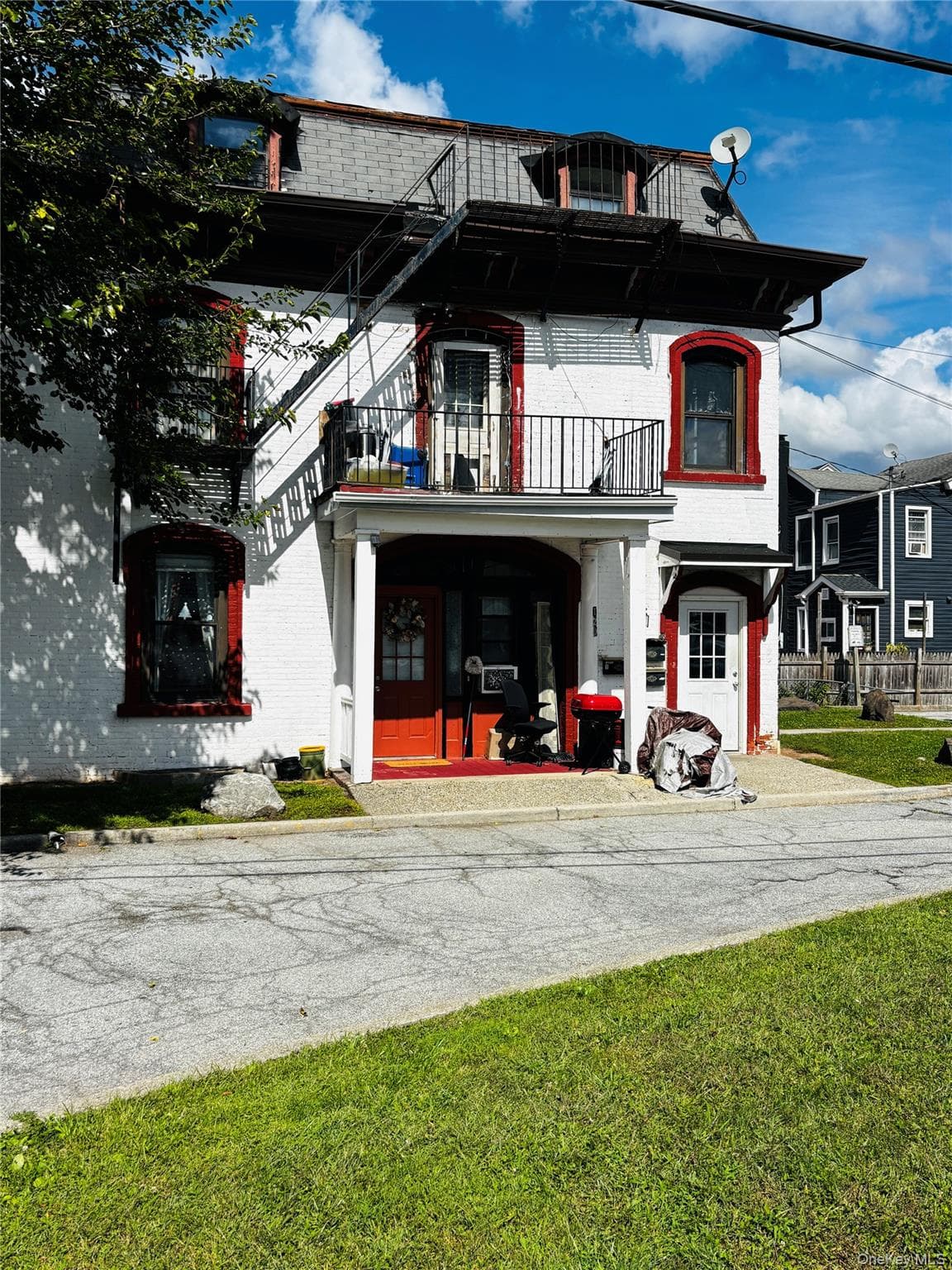 120 Smith Street photo 1