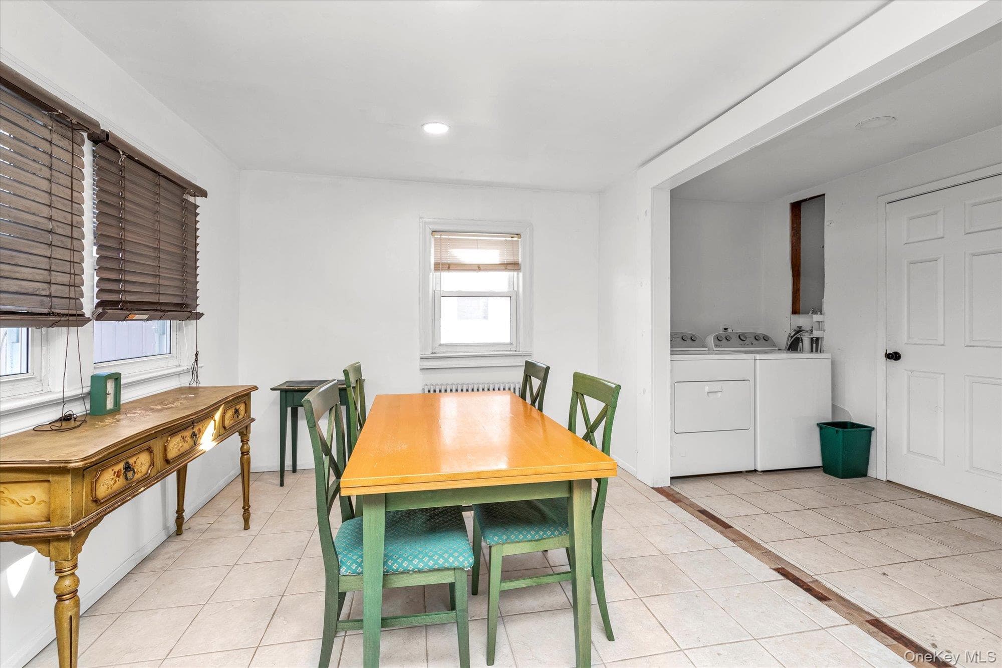 303 Oak Street thumbnail 9