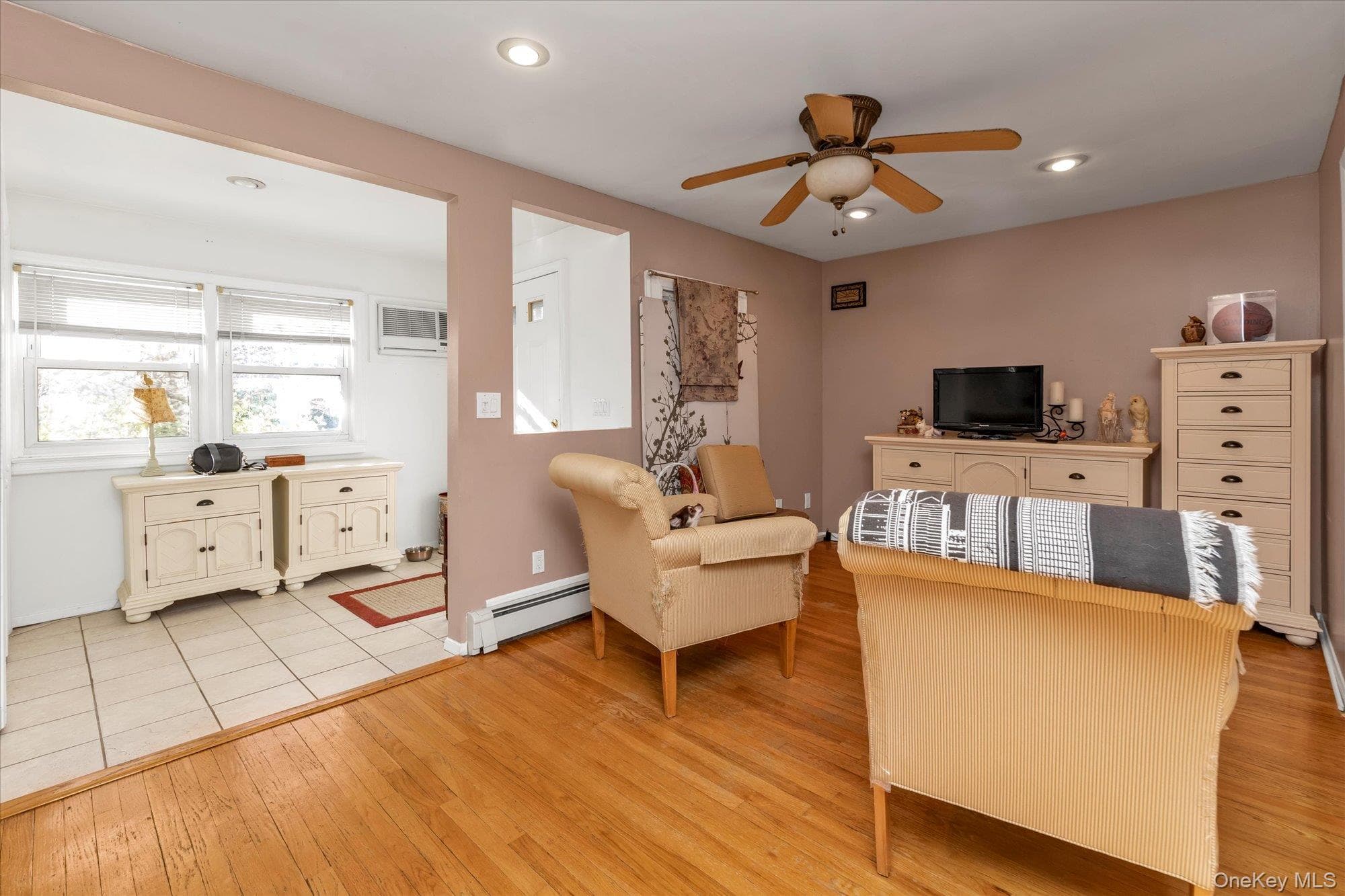 303 Oak Street thumbnail 2