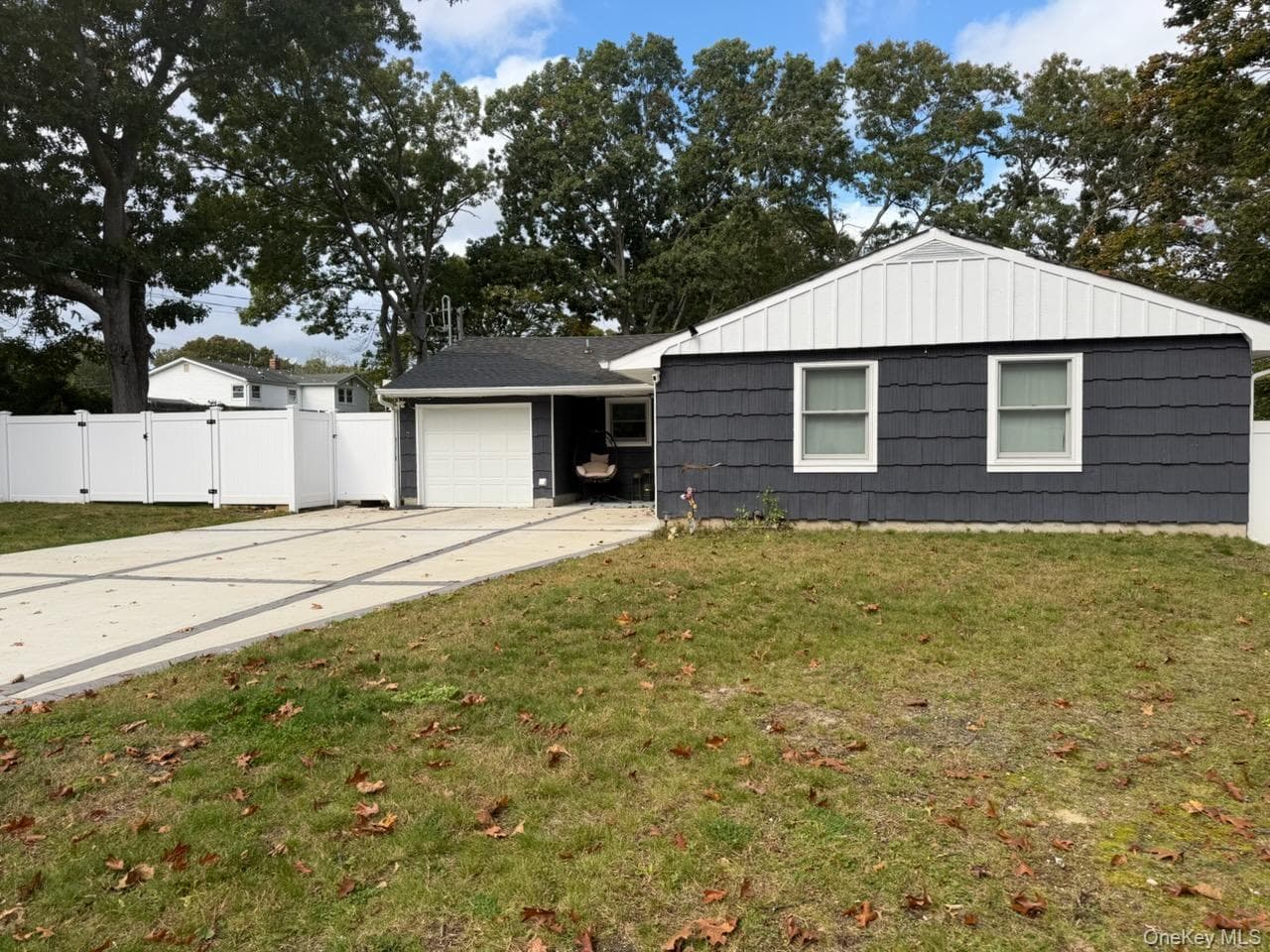 9 Hill Street, Ronkonkoma