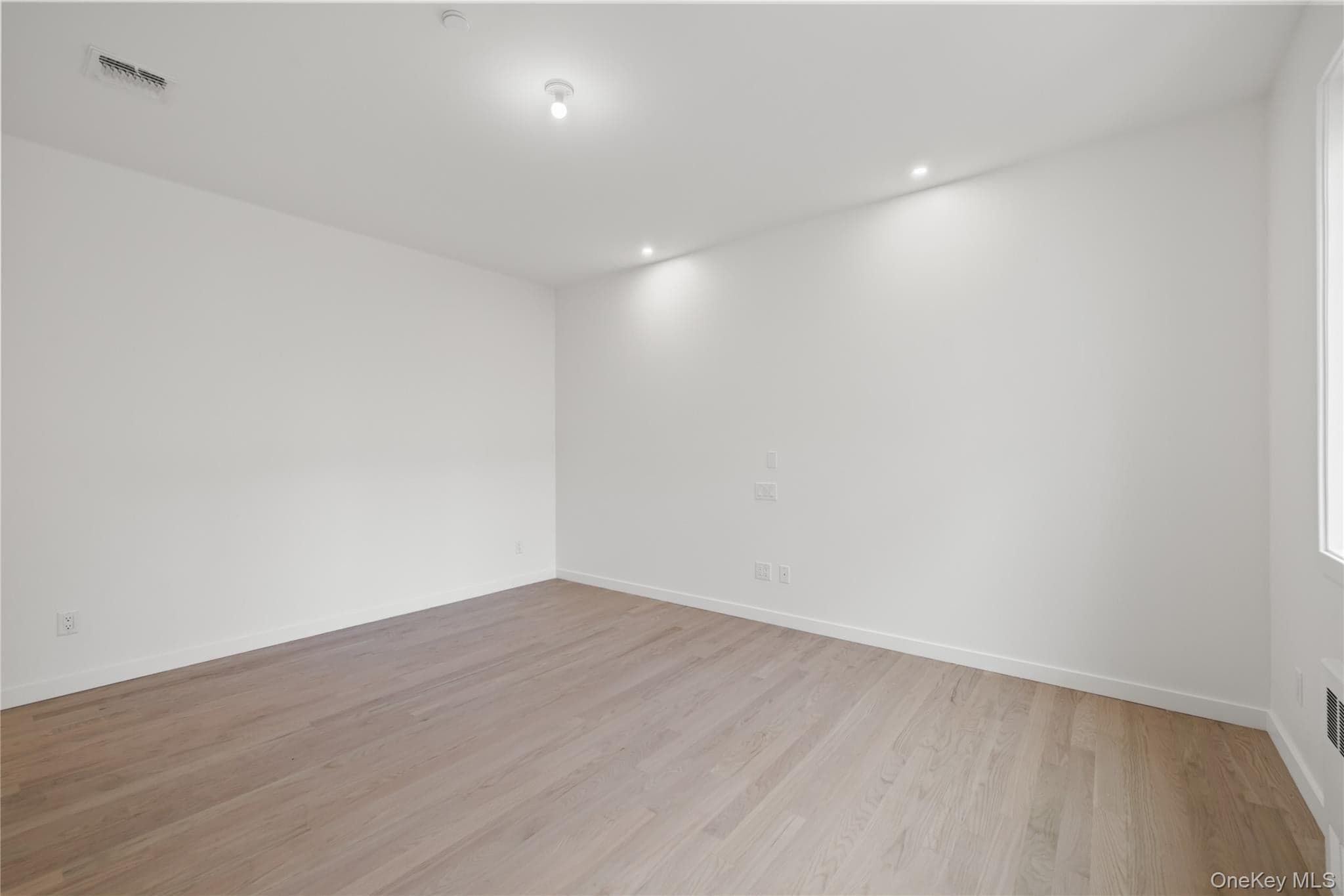 41 Saddle River Road Unit: 216 thumbnail 30