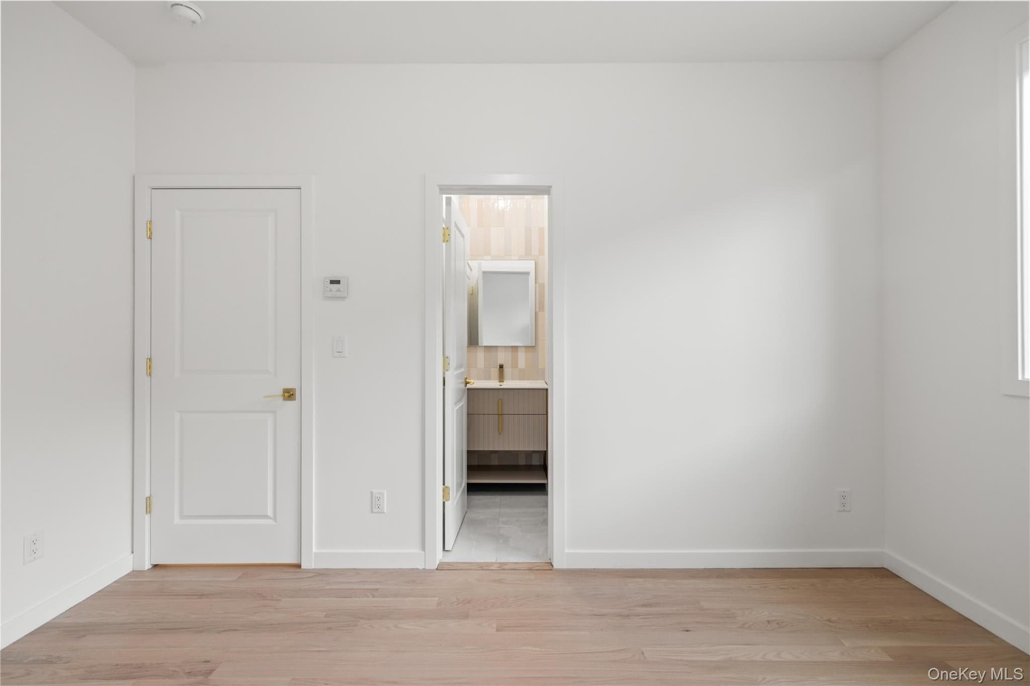 41 Saddle River Road Unit: 216 thumbnail 44