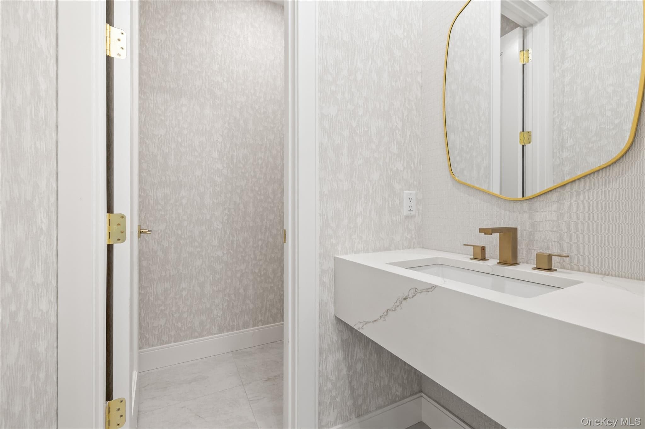 41 Saddle River Road Unit: 216 thumbnail 25