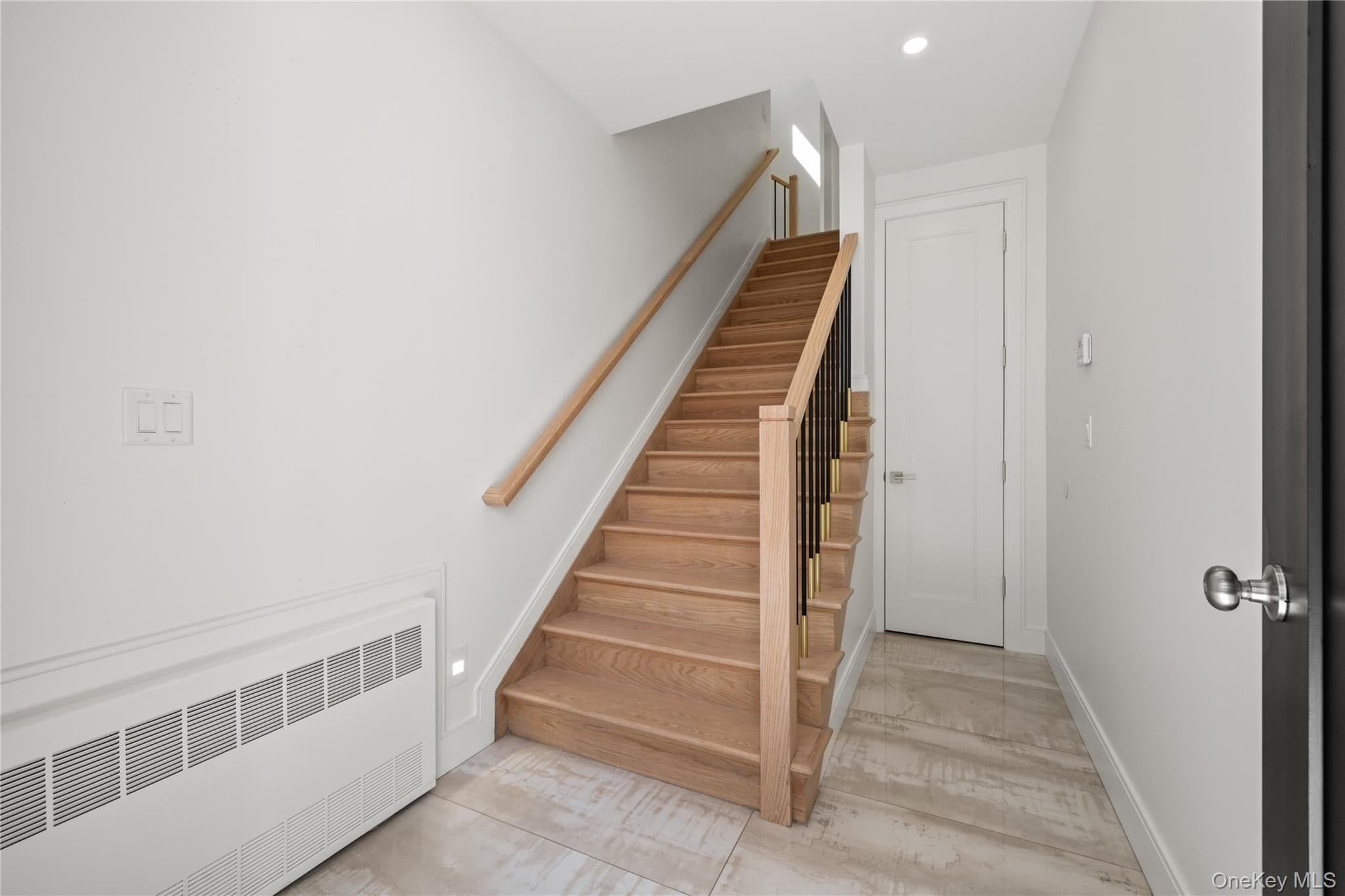 41 Saddle River Road Unit: 216 thumbnail 6