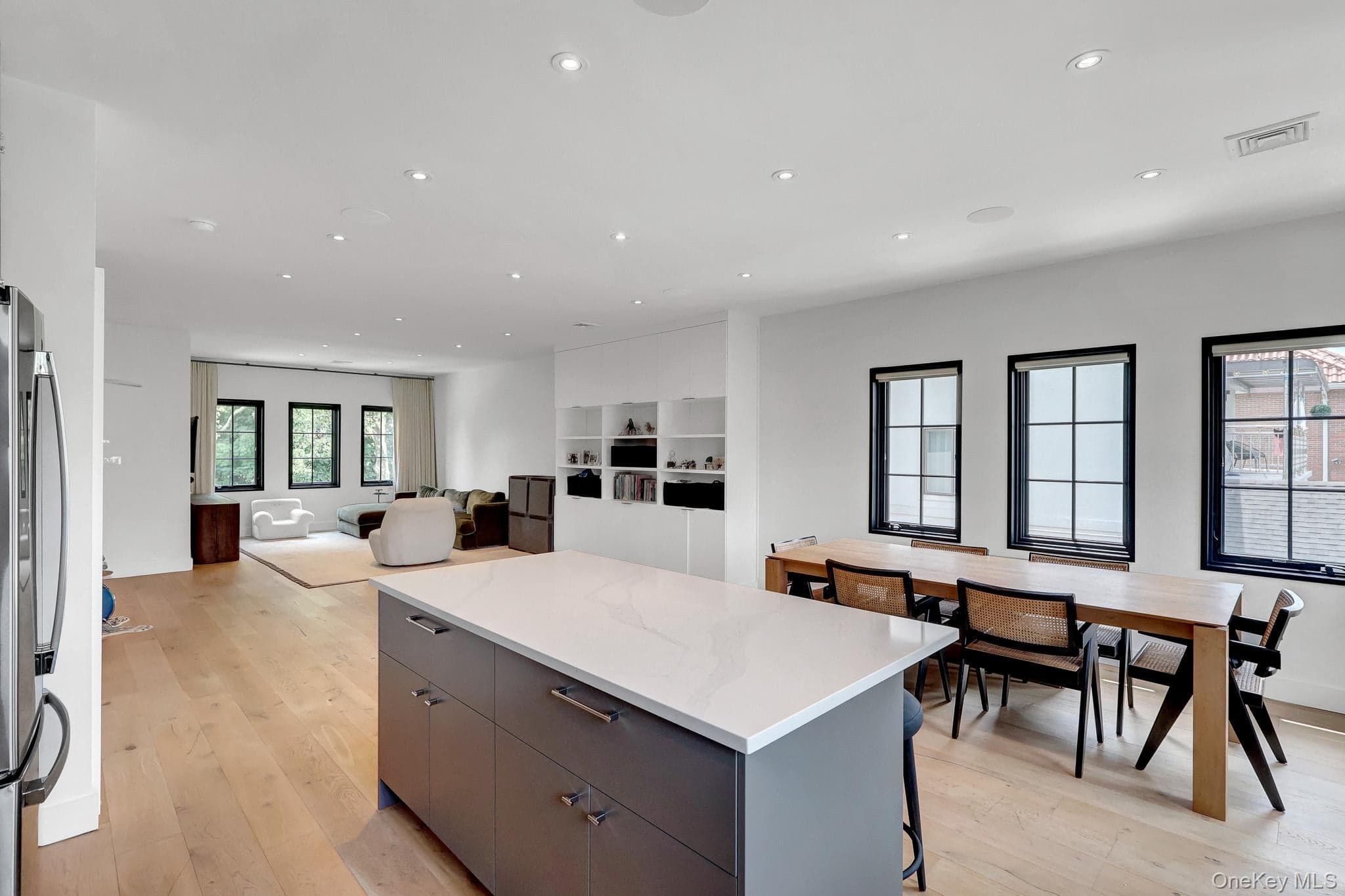 251-51 52nd Avenue thumbnail 26