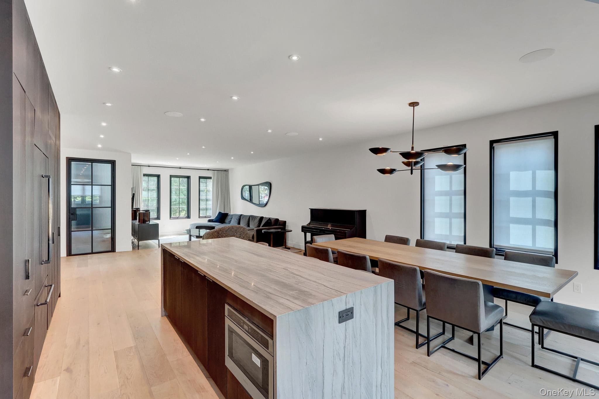 251-51 52nd Avenue thumbnail 10