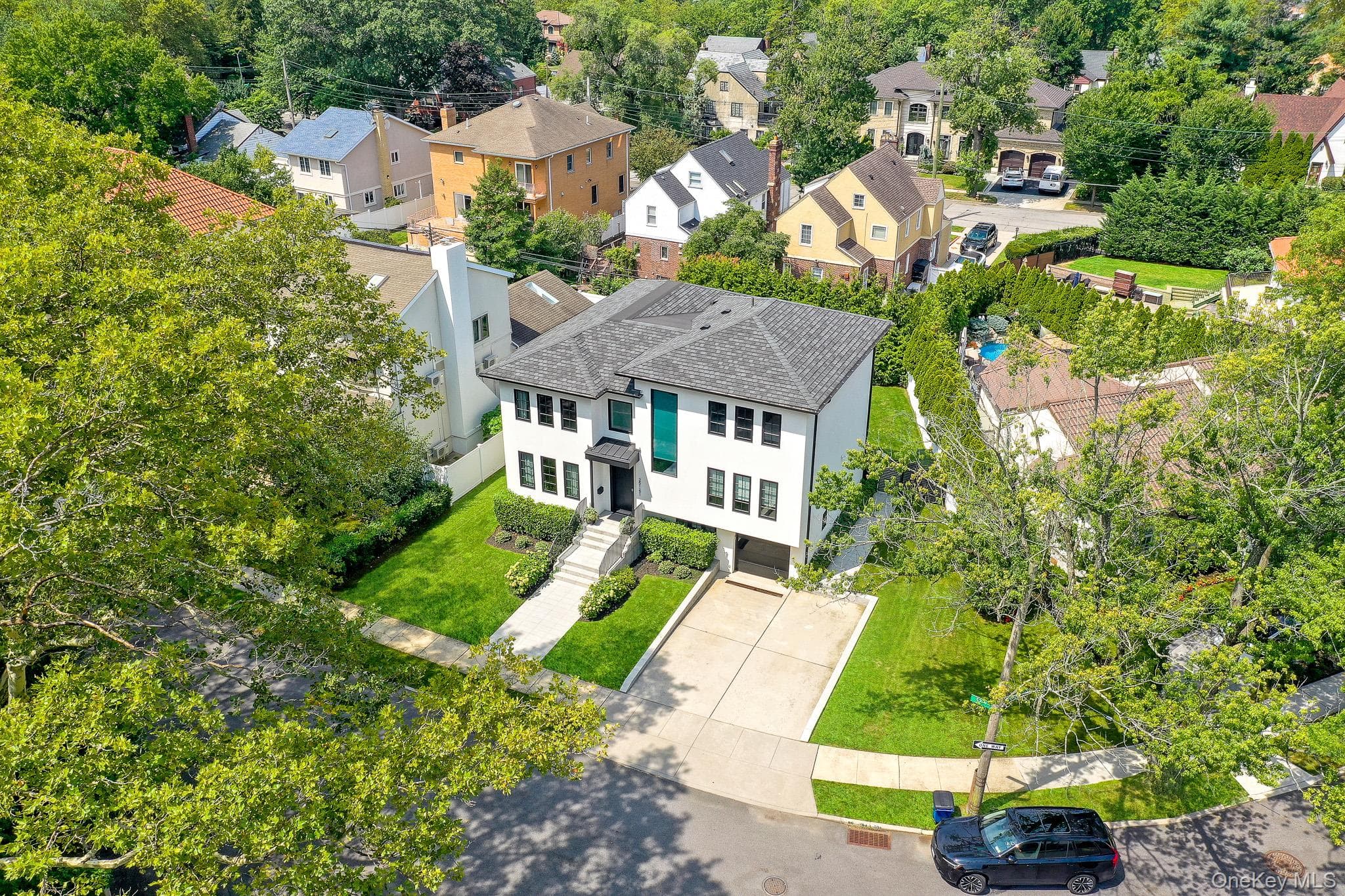 251-51 52nd Avenue thumbnail 32
