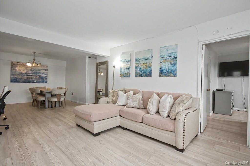 7 Balint Drive Unit: 510 thumbnail 2