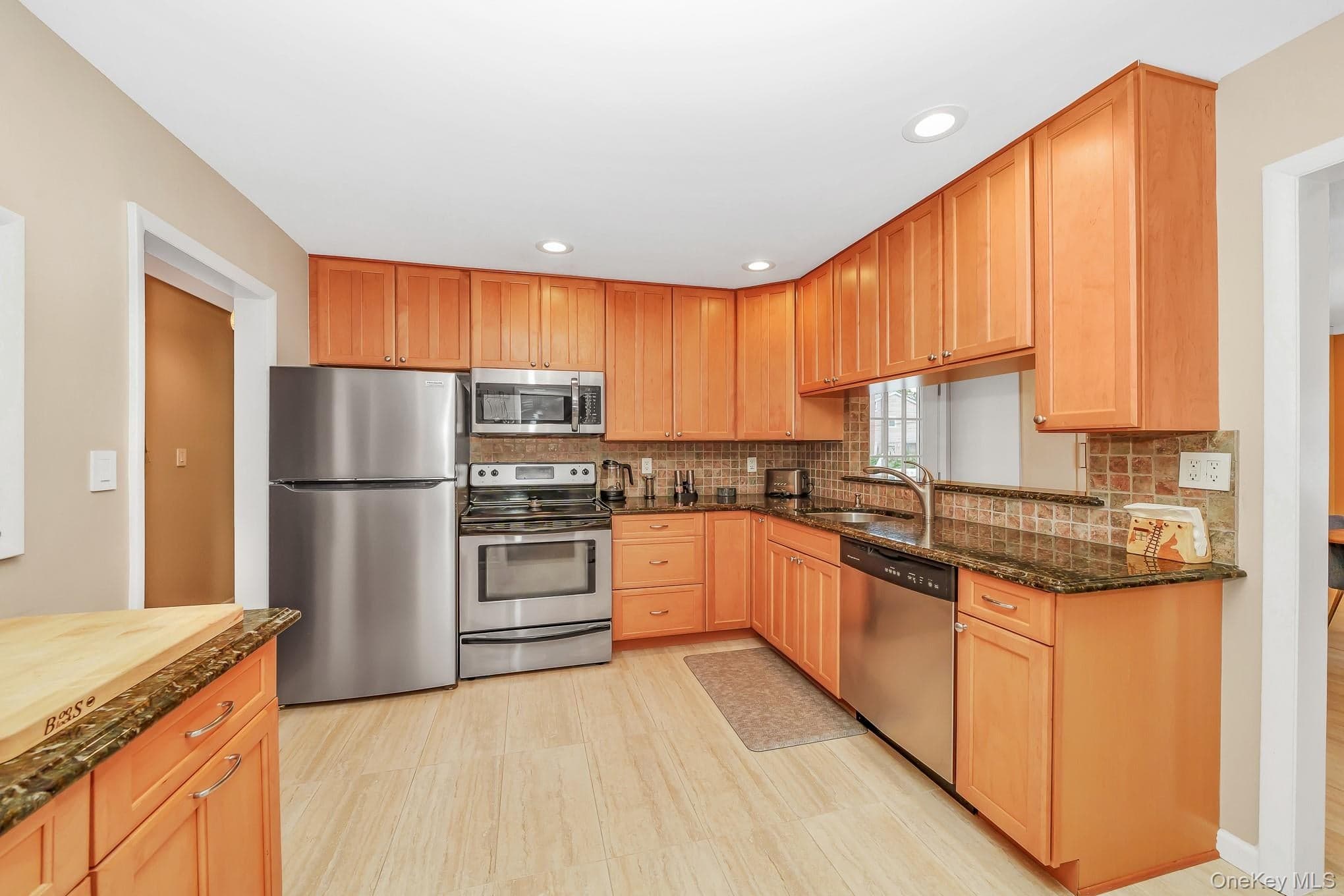 680 Harrison Avenue thumbnail 19