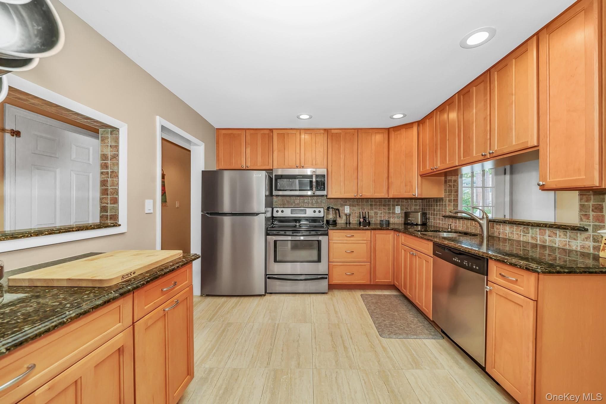 680 Harrison Avenue thumbnail 15