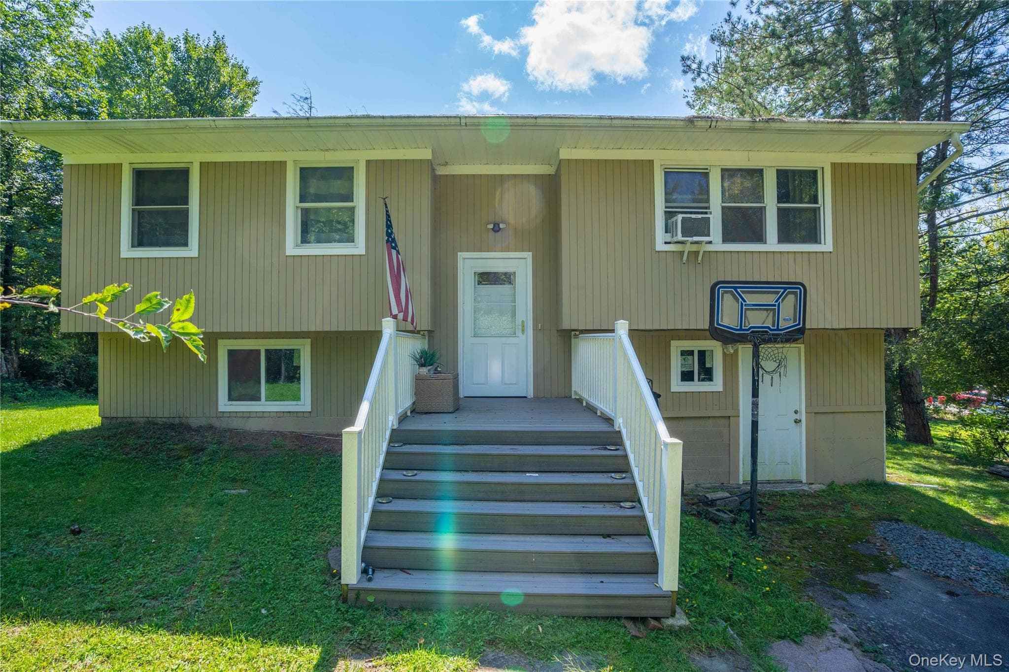 108 Maplewood Avenue, Loch Sheldrake