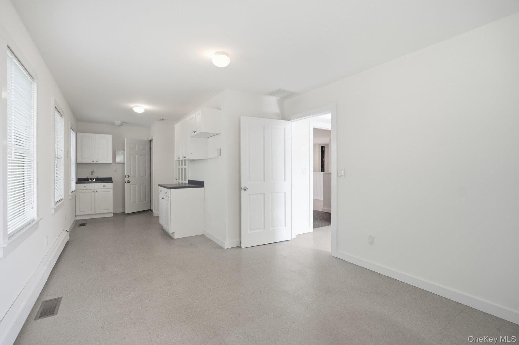 1228 Roanoke Avenue thumbnail 12