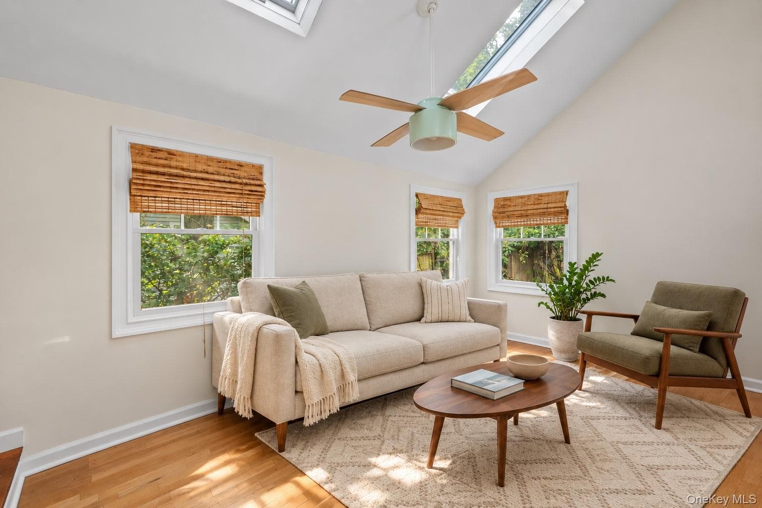 18 Walnut Avenue thumbnail 11